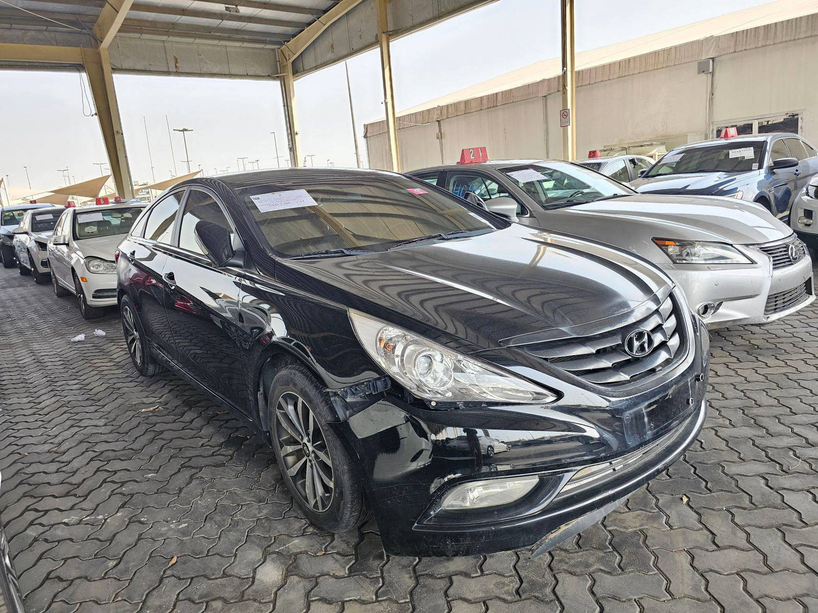 2010 HYUNDAI SONATA — 181644 KM — Lot 020166 — Souq - Marhaba Auctions Used Cars - Image 4