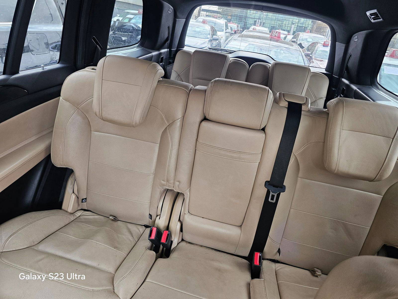 MERCEDES BENZ GLS 450 2017 - Marhaba Auction Used Cars - Image 10