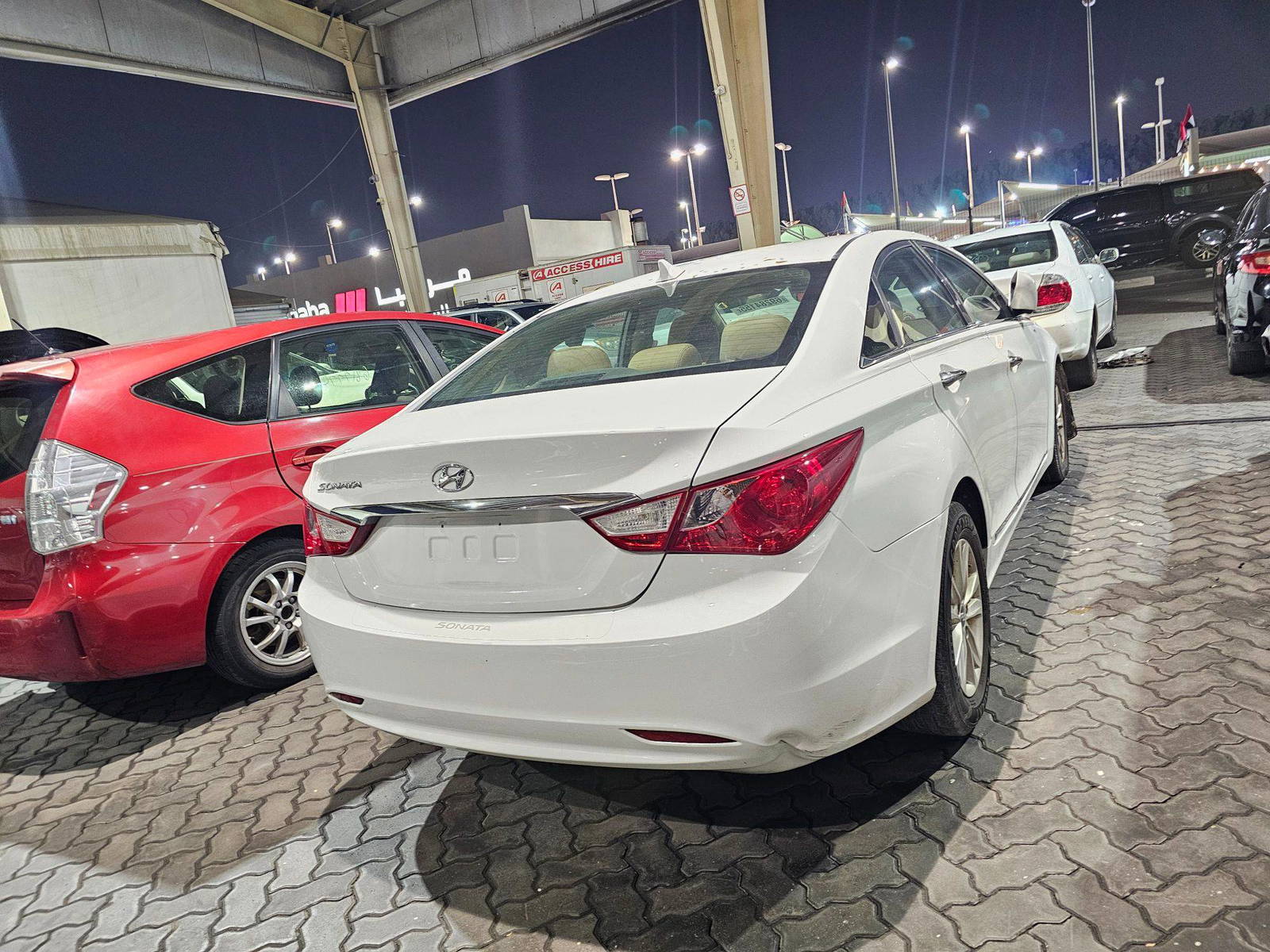 HYUNDAI SONATA 2011 - Marhaba Auction Used Cars - Image 4