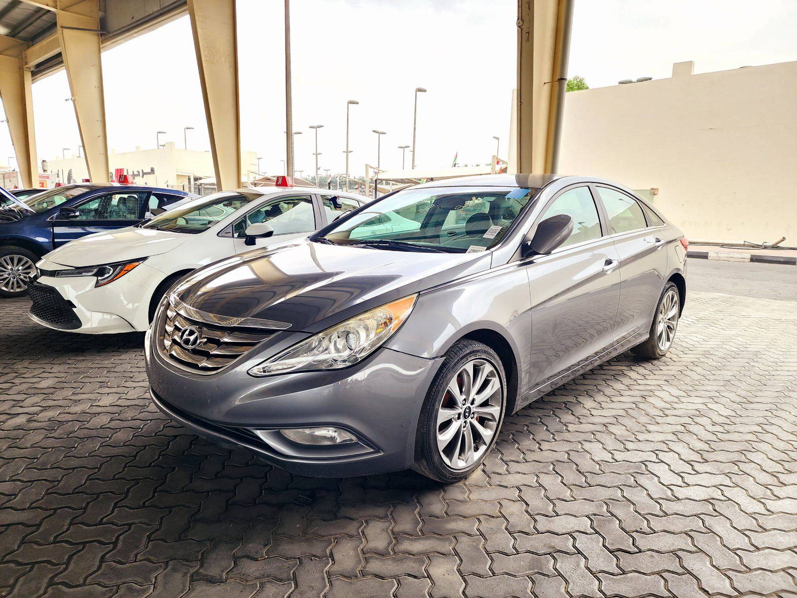 2013 HYUNDAI SONATA — 130580 Miles — Lot 28023 — Souq - Marhaba Auctions Used Cars - Image 5