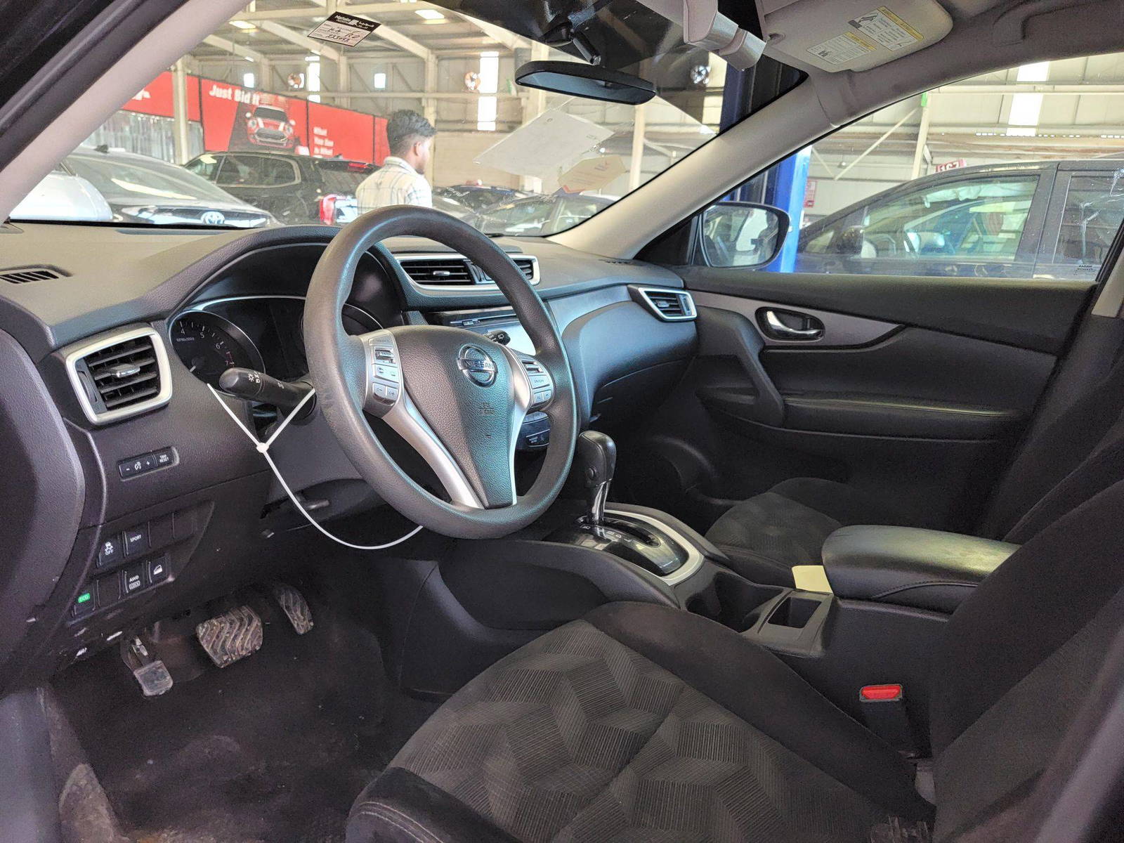 NISSAN ROGUE 2015 - Marhaba Auction Used Cars - Image 7