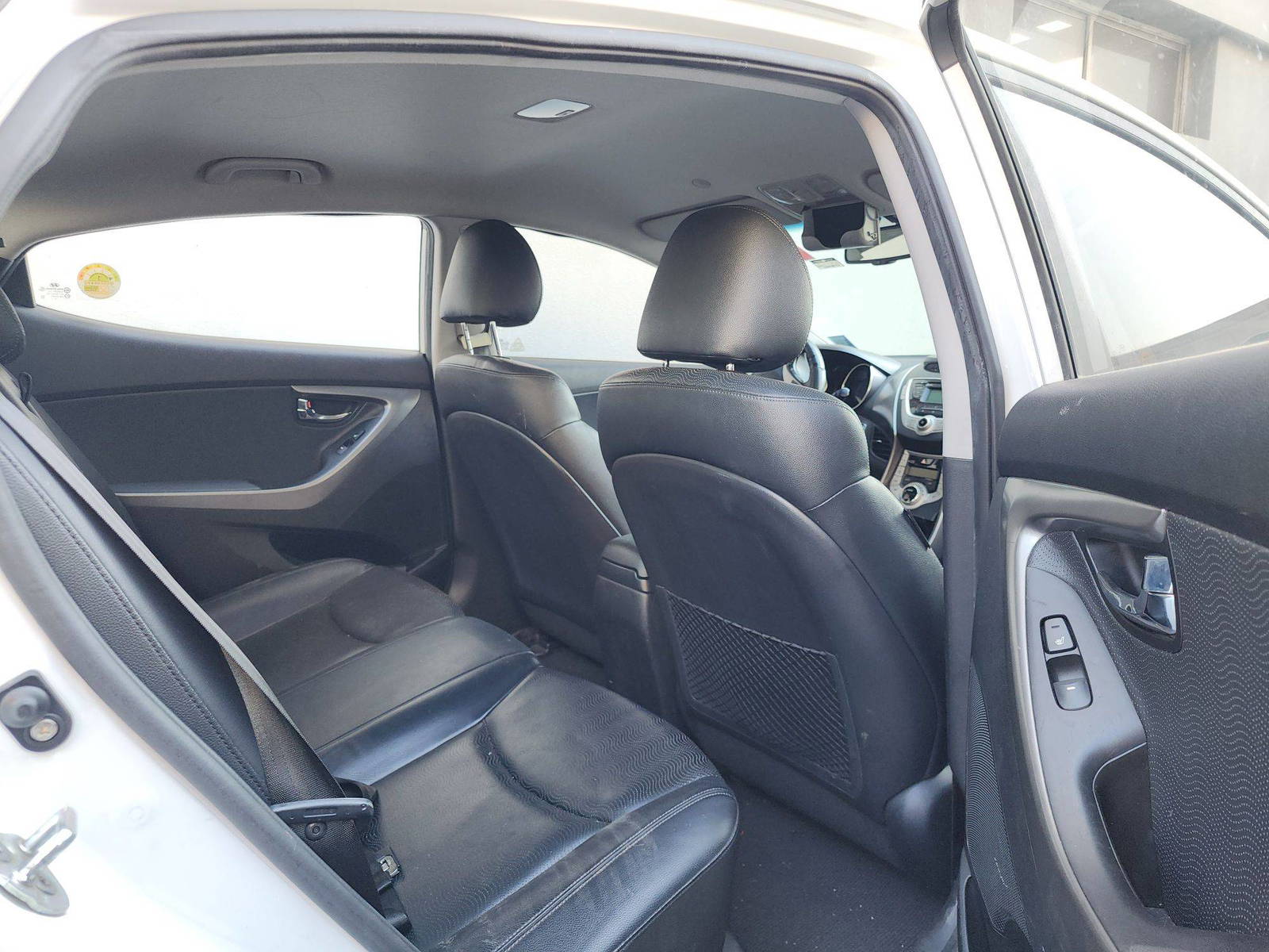 2011 HYUNDAI AVANTE — 140804 KM — Lot 075746 — Souq - Marhaba Auctions Used Cars - Image 7