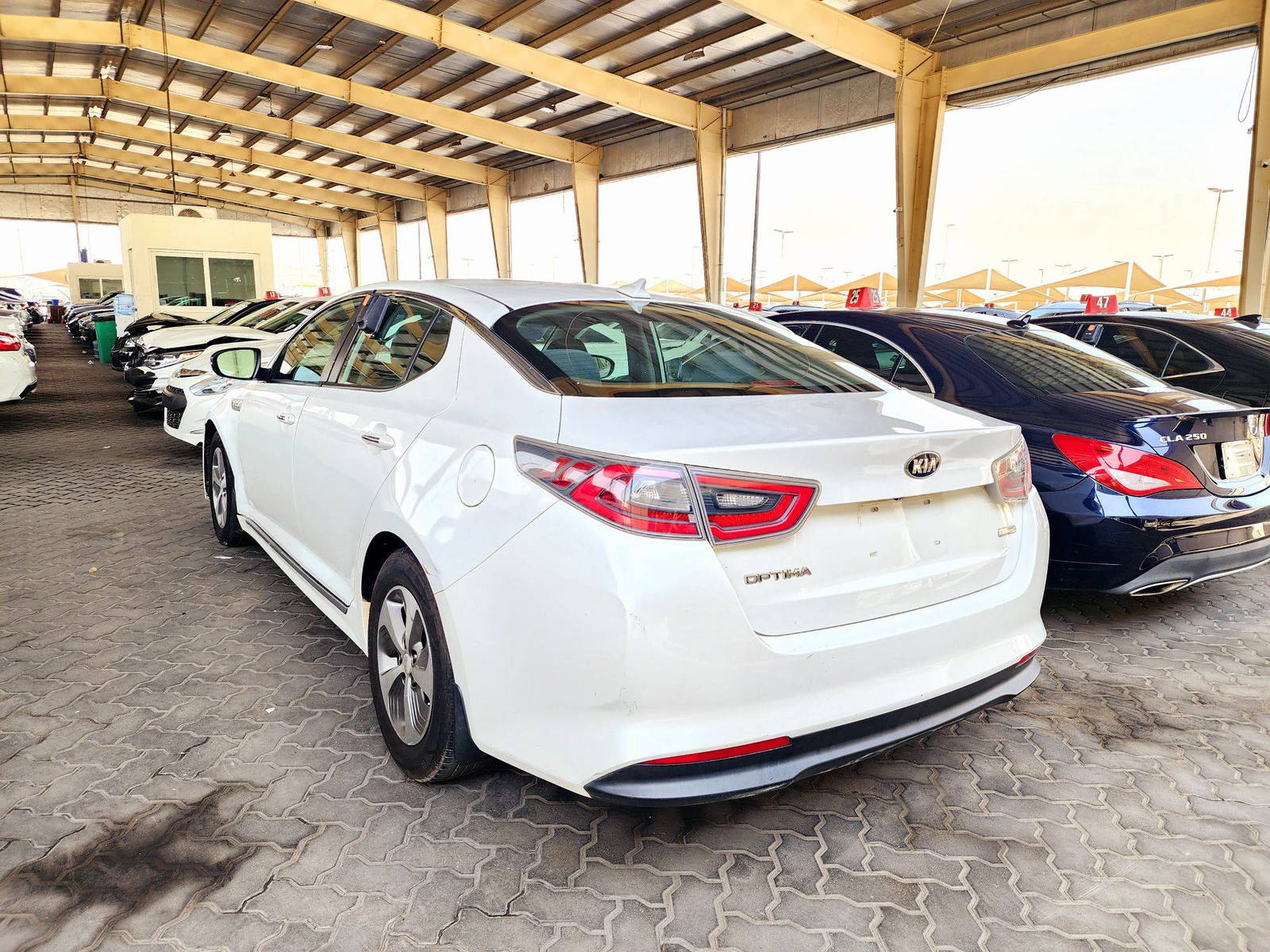 2014 KIA OPTIMA — 201296 Miles — Lot AD9E5074584 — Souq - Marhaba Auctions Used Cars - Image 5