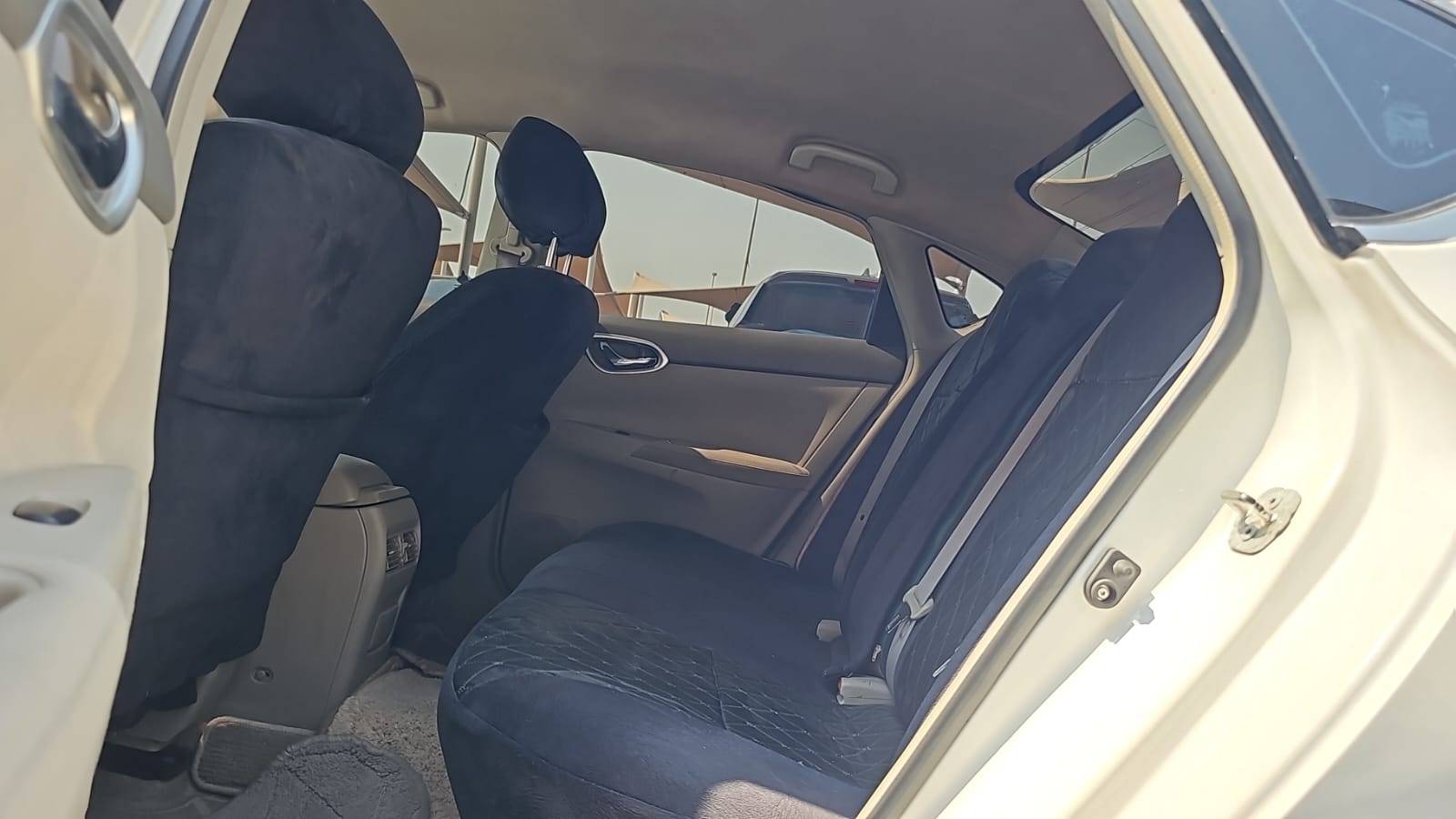 2017 NISSAN SENTRA — 195528 KM — Lot H6050400 — Souq - Marhaba Auctions Used Cars - Image 6