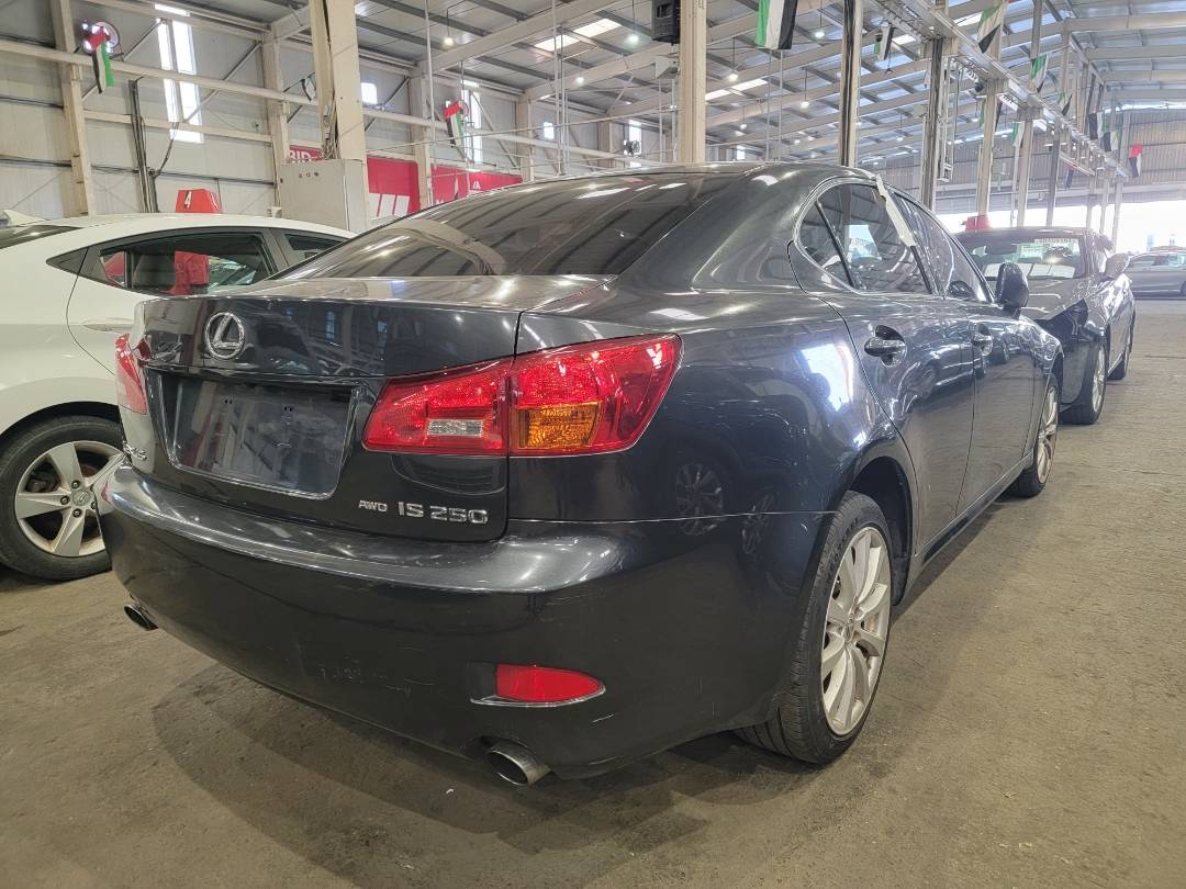 2006 LEXUS IS 250 — 165031 Miles — Lot 008120 — Souq - Marhaba Auctions Used Cars - Image 3