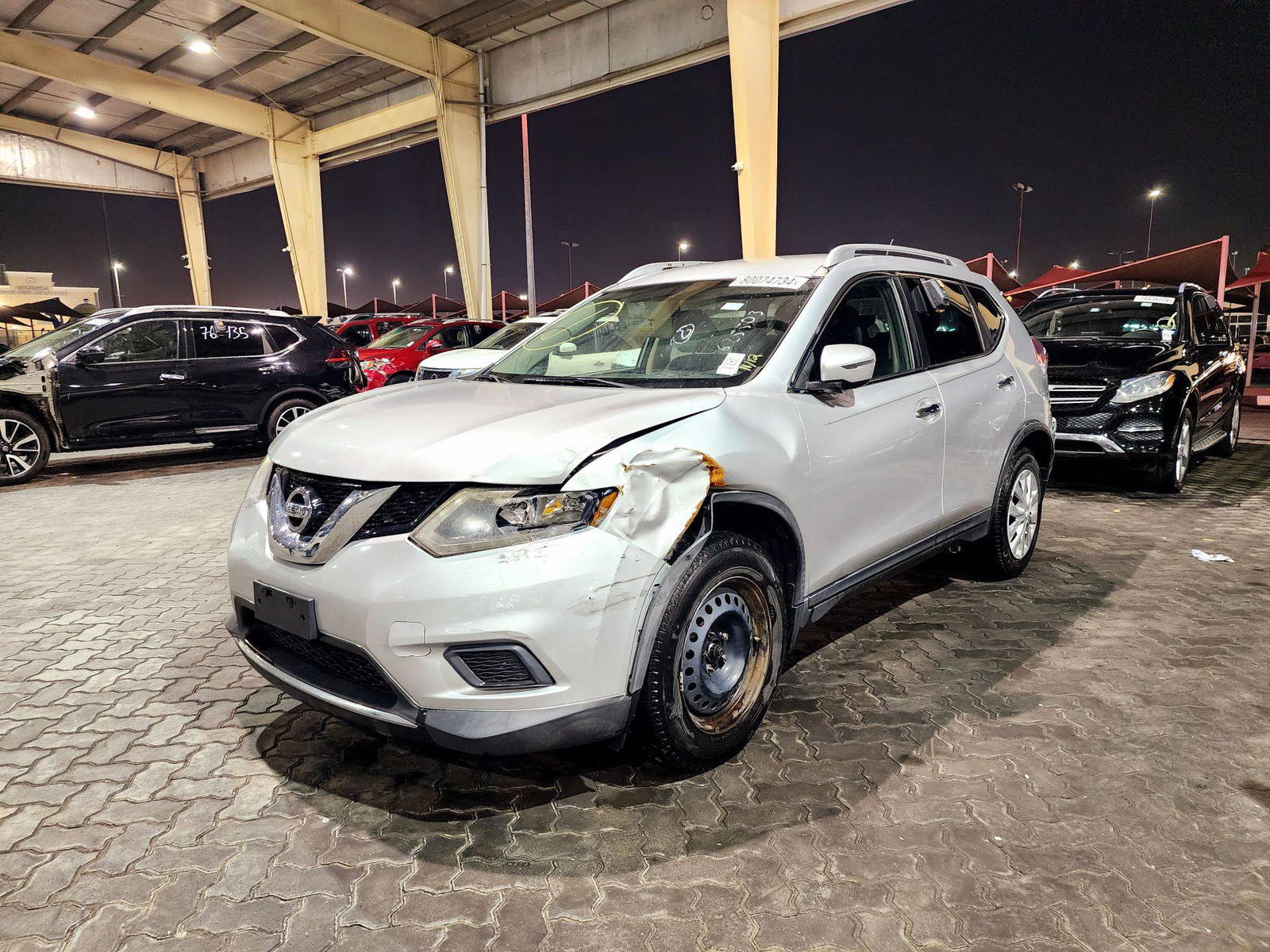 2016 NISSAN ROGUE — 158514 Miles — Lot 80074734 — Souq - Marhaba Auctions Used Cars - Image 4