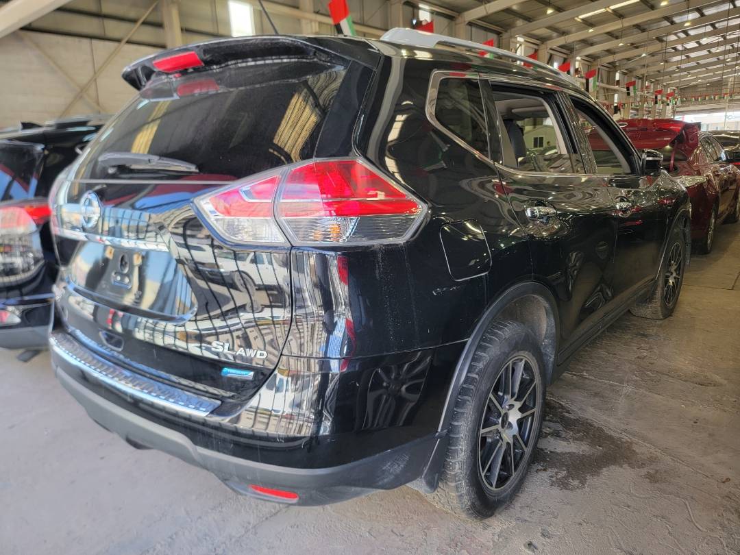 2015 NISSAN ROGUE — 180423 KM — Lot 893126 — Main - Marhaba Auctions Used Cars - Image 3