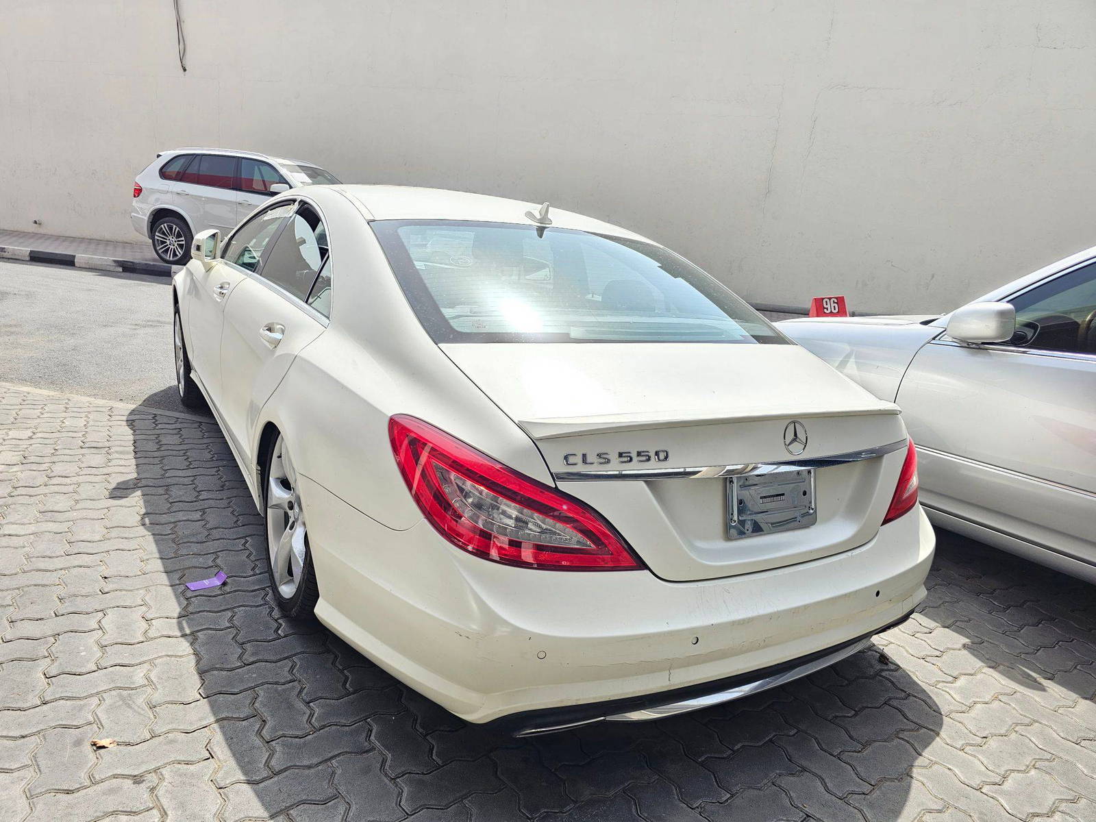 2014 MERCEDES BENZ CLS 550 — 122836 Miles — Lot 49241825 — Souq - Marhaba Auctions Used Cars - Image 4
