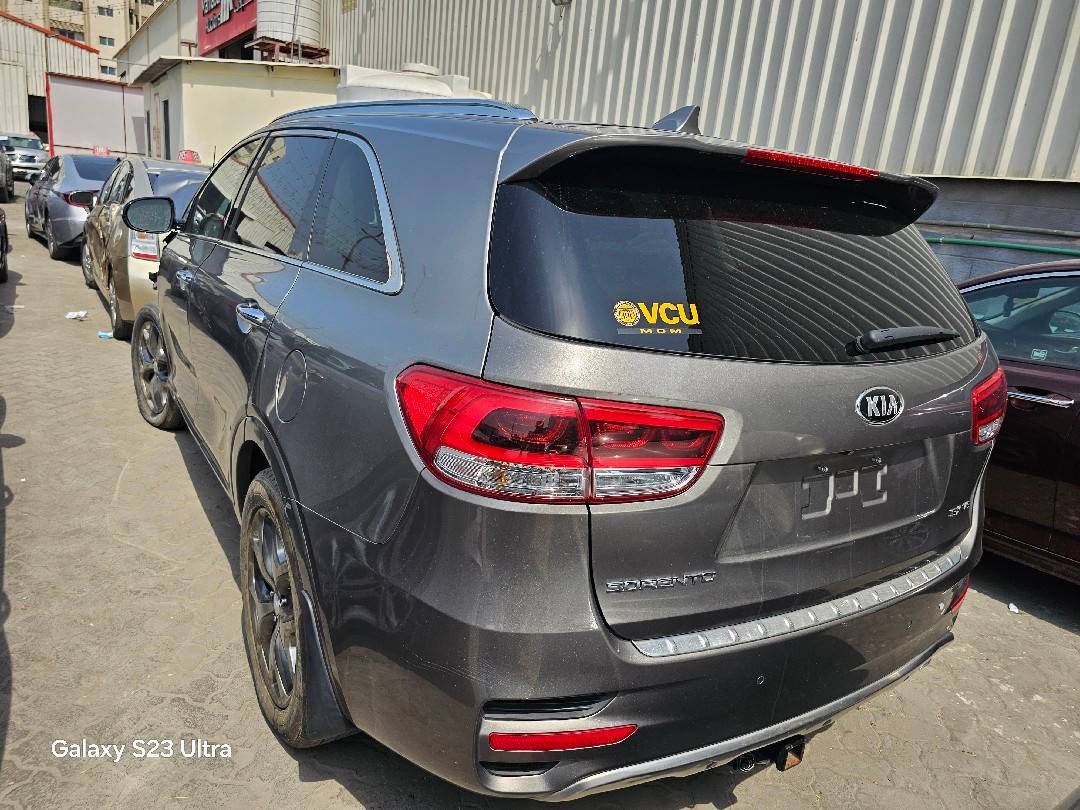 KIA SORENTO
