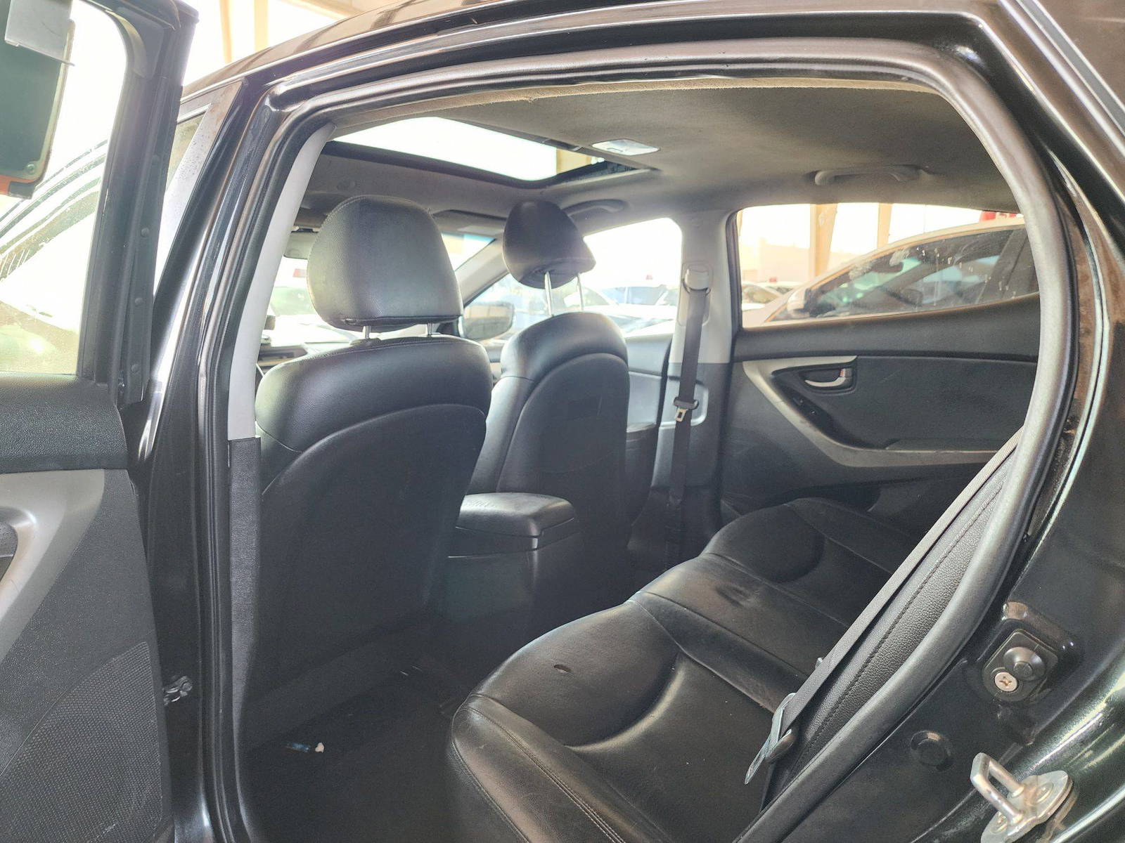 2012 HYUNDAI ELANTRA — 268914 Miles — Lot CU414185 — Souq - Marhaba Auctions Used Cars - Image 6