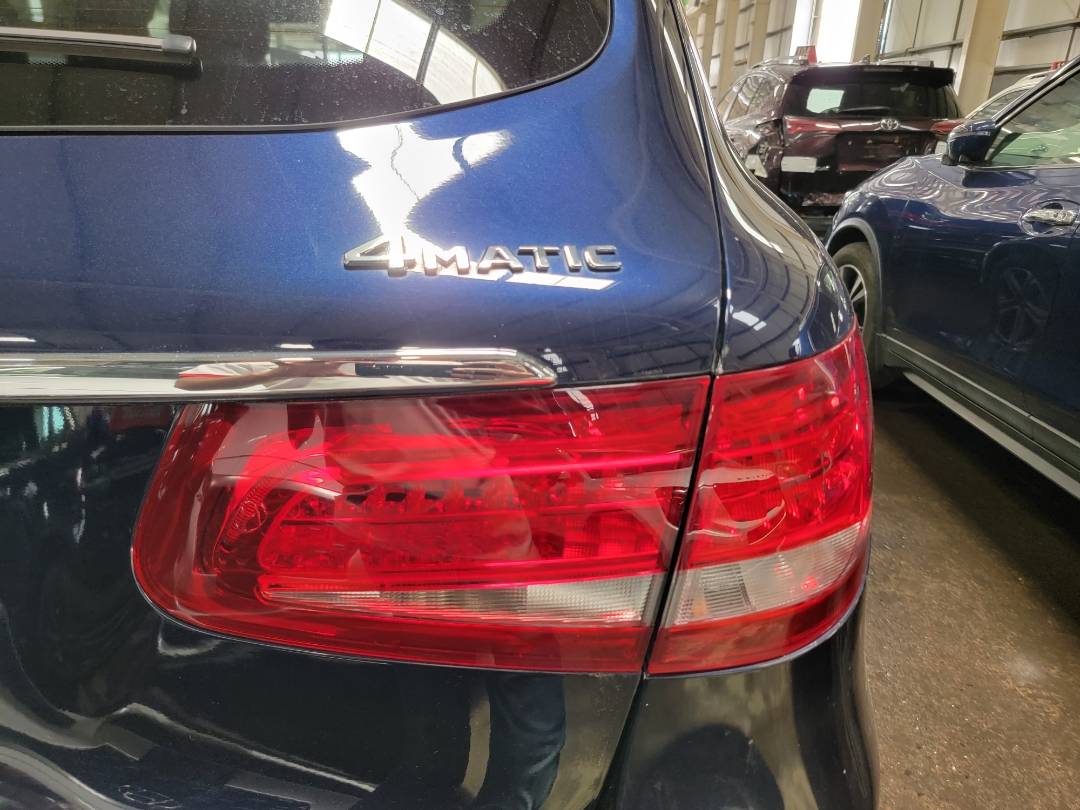 2019 MERCEDES BENZ GLC-300 — 65791 Miles — Lot 38418215 - Marhaba Auctions Used Cars - Image 4