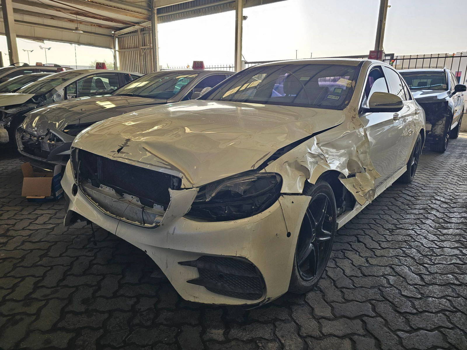 MERCEDES BENZ E-300 2018 - Marhaba Auction Used Cars - Image 5