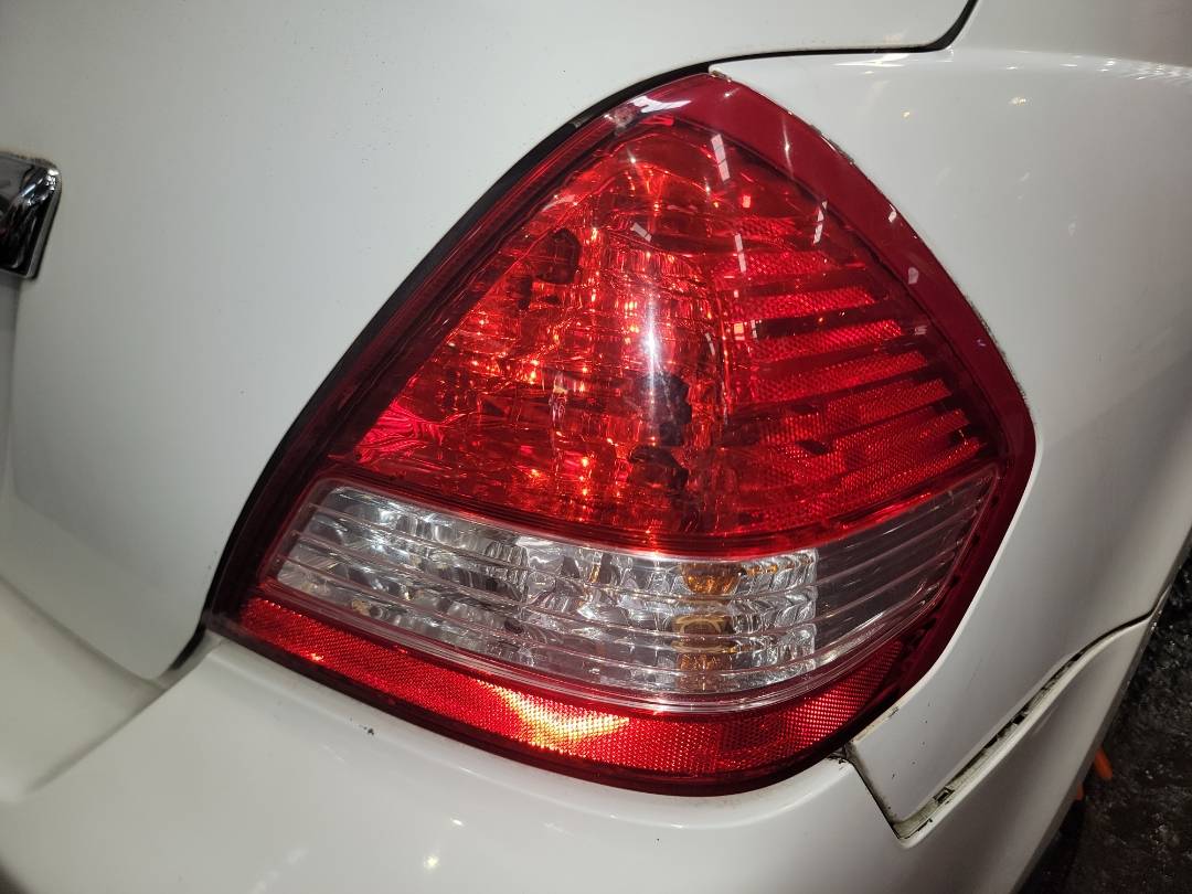2010 NISSAN VERSA — 205627 Miles — Lot AL418779 - Marhaba Auctions Used Cars - Image 4