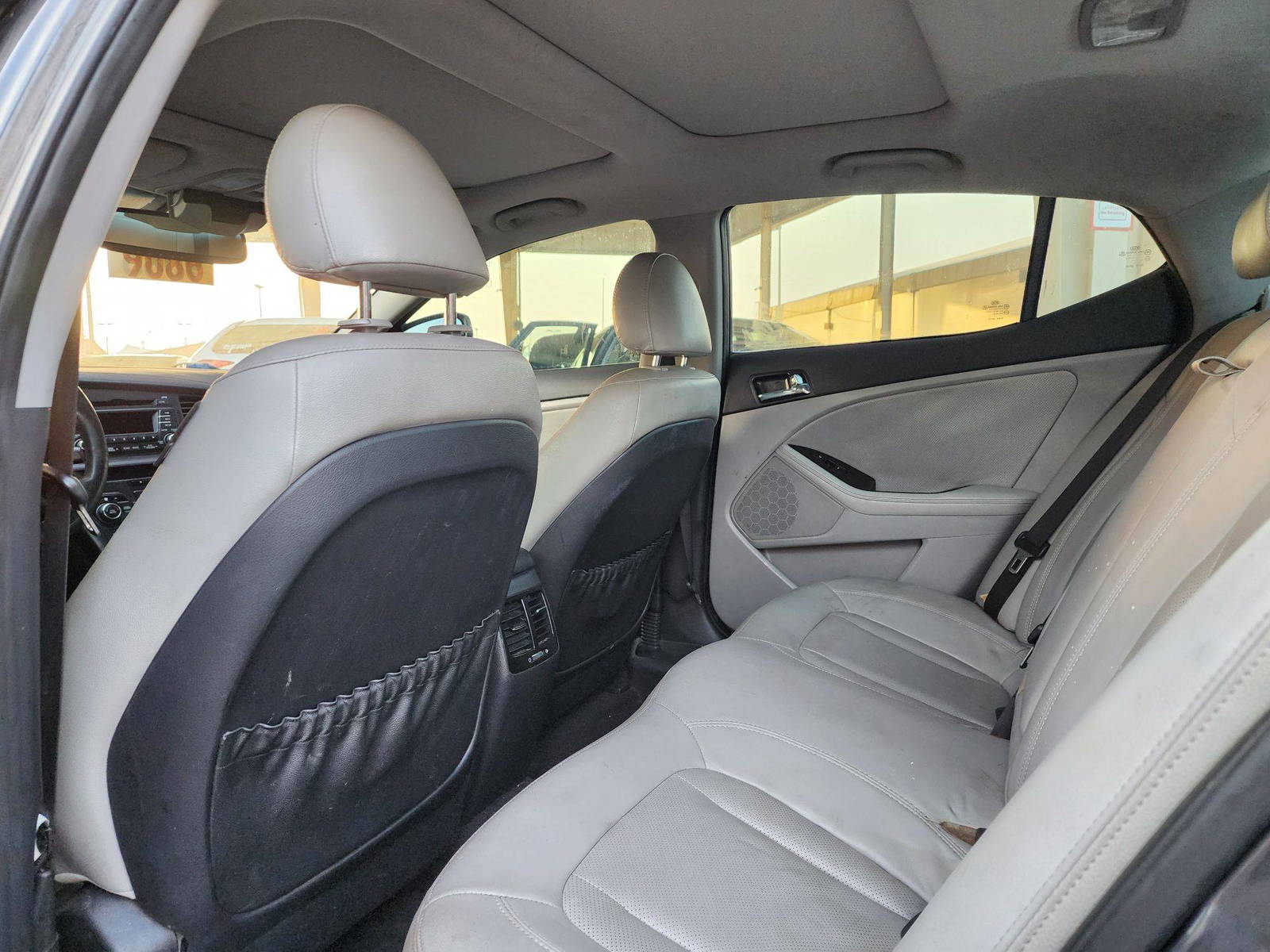2011 KIA OPTIMA — 142404 Miles — Lot B5099922 — Souq - Marhaba Auctions Used Cars - Image 6