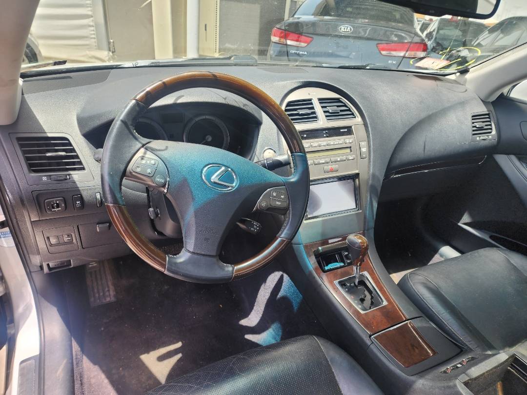 2011 LEXUS ES 350 — 123613 Miles — Lot 40567324 - Marhaba Auctions Used Cars - Image 7