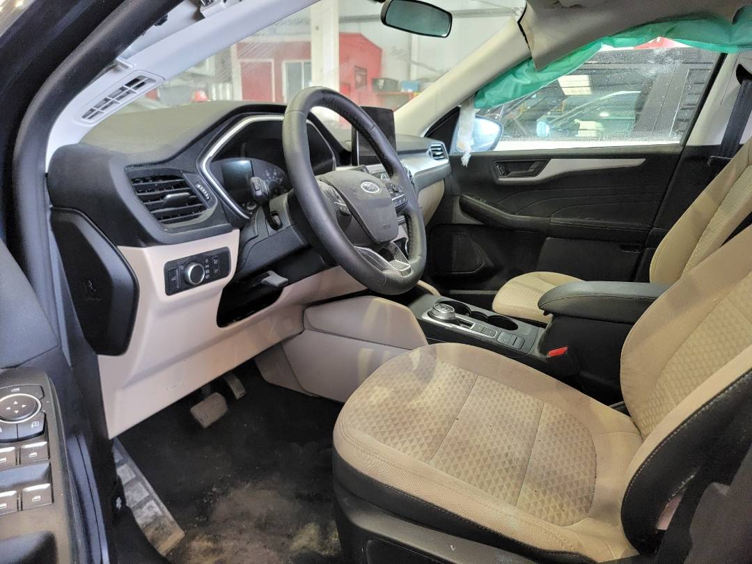 2022 FORD ESCAPE — 8204 KM — Lot UB60691 — Main - Marhaba Auctions Used Cars - Image 8