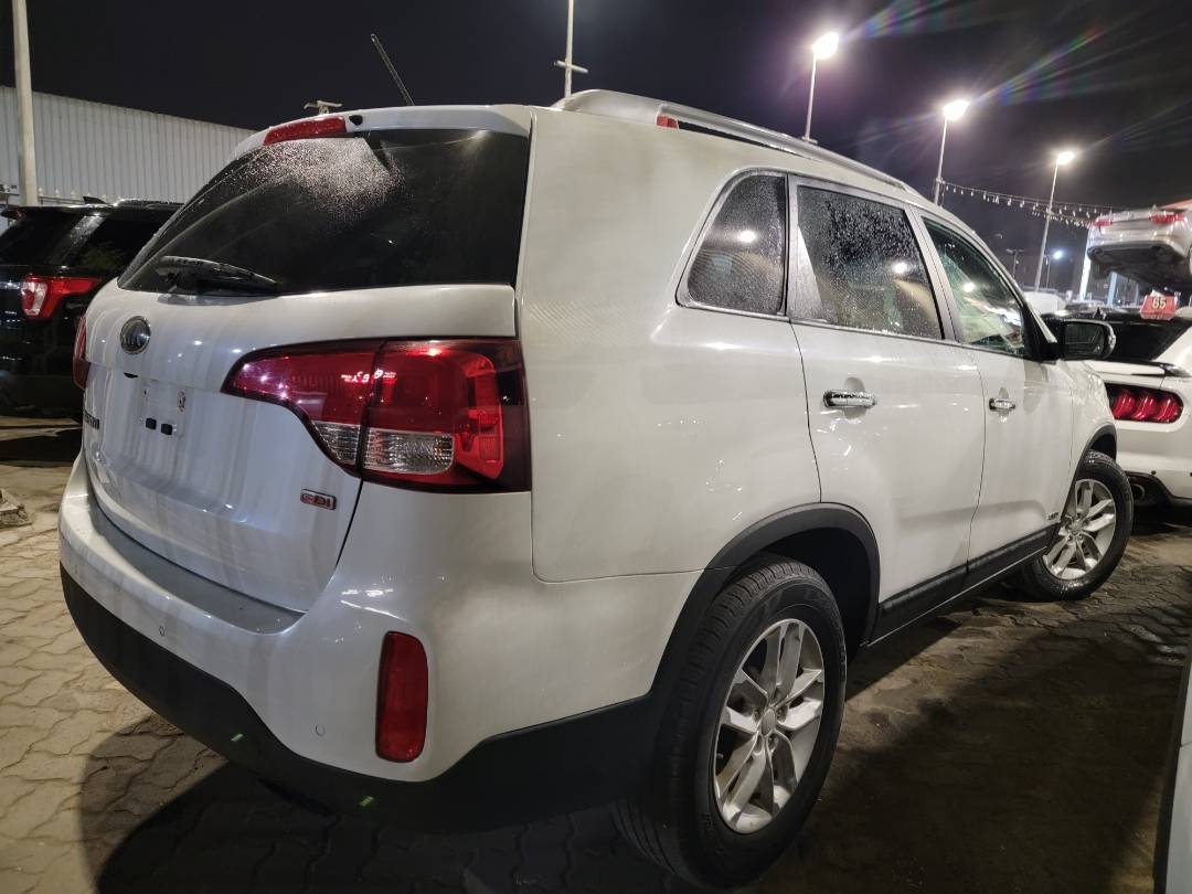 2014 KIA SORENTO — 173960 Miles — Lot G488641 — Main - Marhaba Auctions Used Cars - Image 4