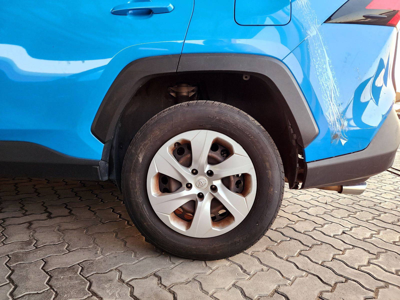 2019 TOYOTA RAV4 — 128369 Miles — Lot 39742622 — Souq - Marhaba Auctions Used Cars - Image 10