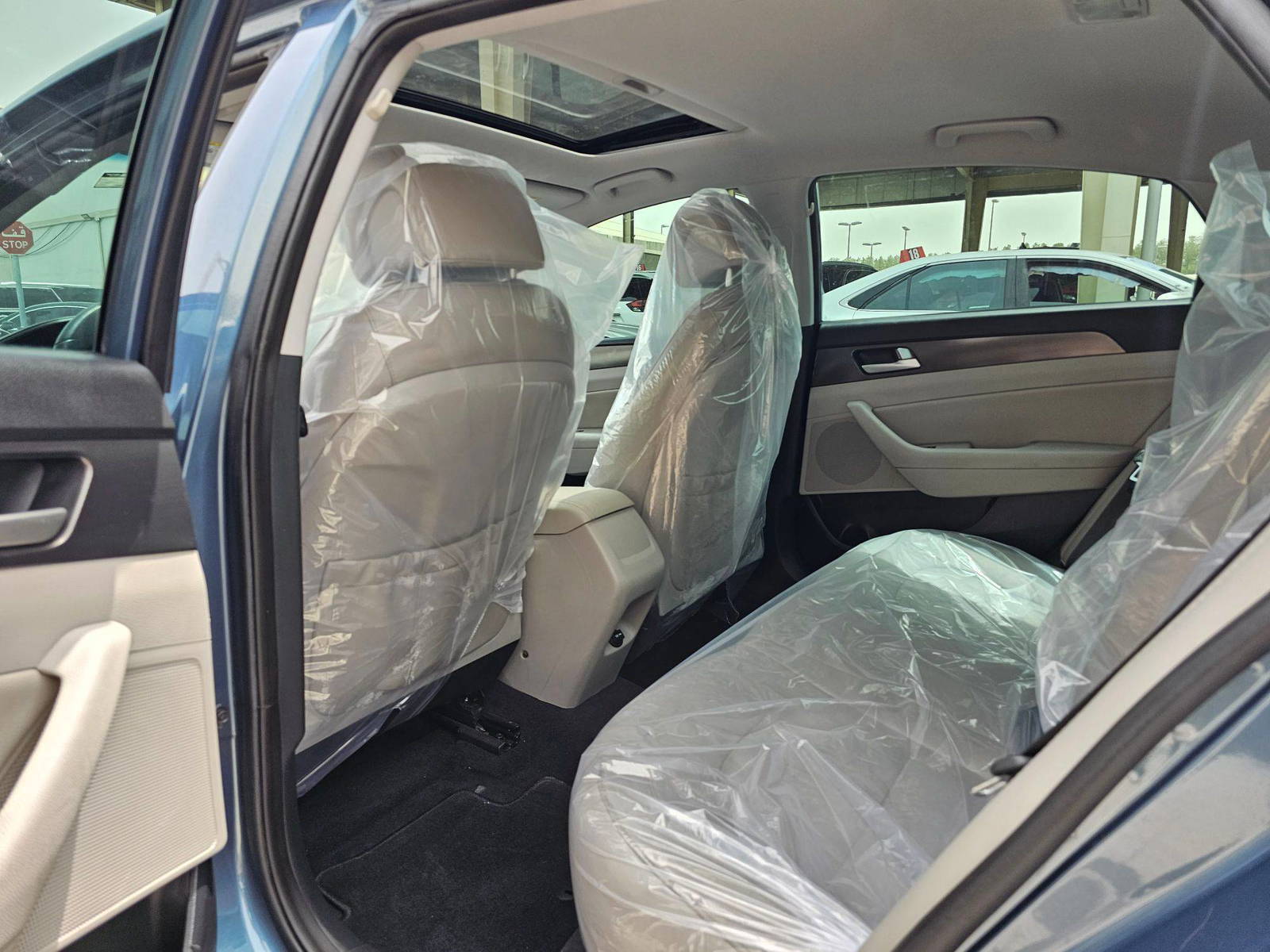 2016 HYUNDAI SONATA — 100731 Miles — Lot 426582 — Souq - Marhaba Auctions Used Cars - Image 6