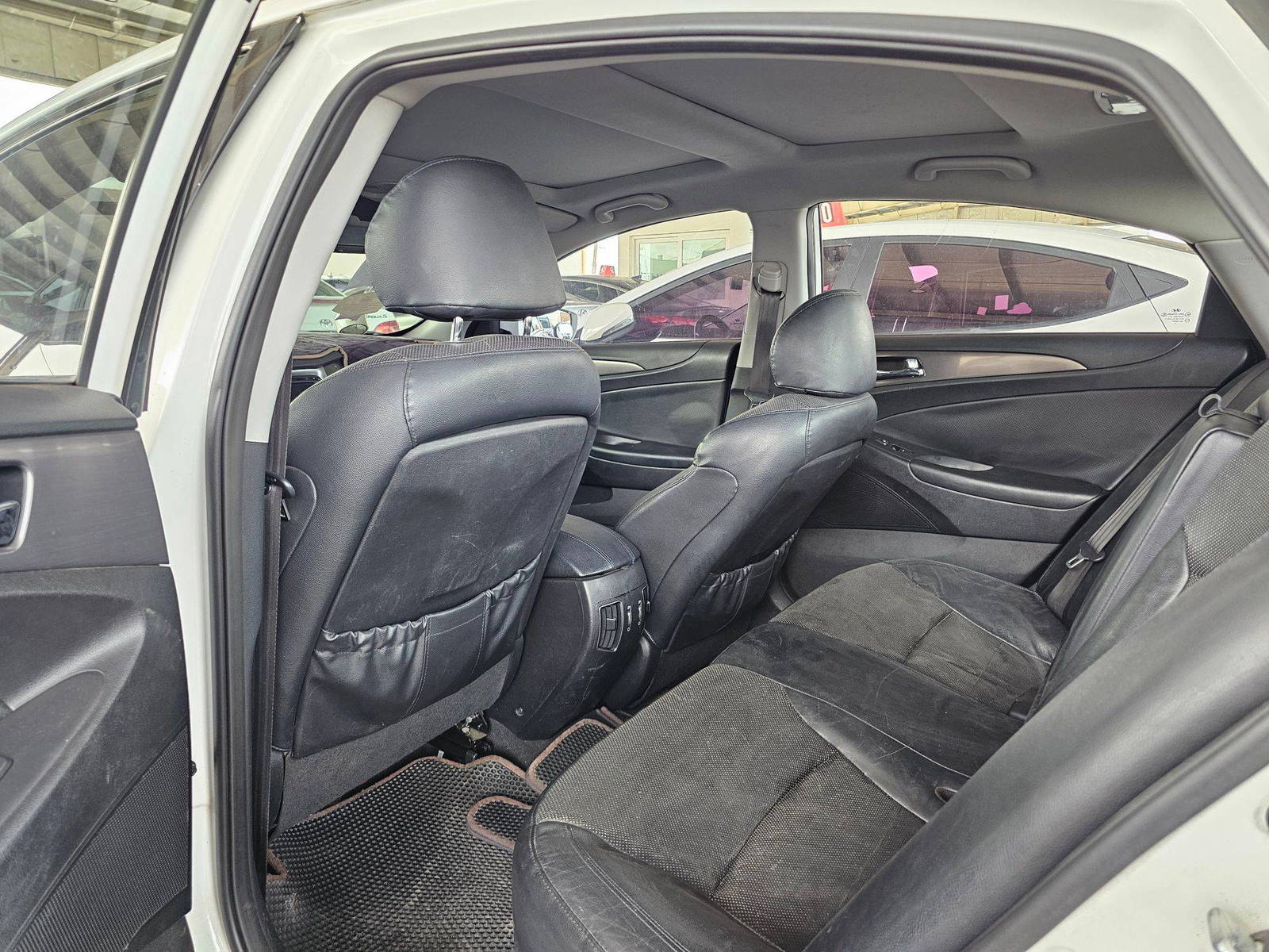 HYUNDAI SONATA 2012 - Marhaba Auction Used Cars - Image 6