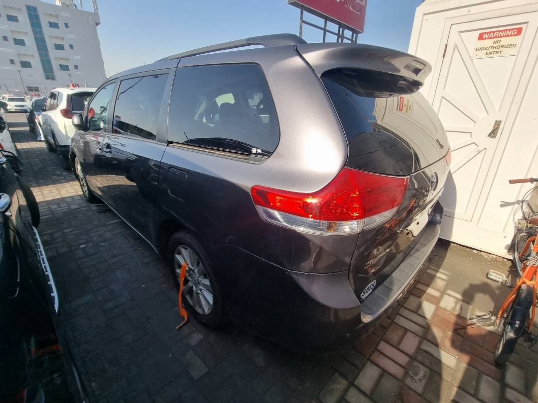 2012 TOYOTA SIENNA — 203802 Miles — Lot S044070 — Main - Marhaba Auctions Used Cars - Image 5