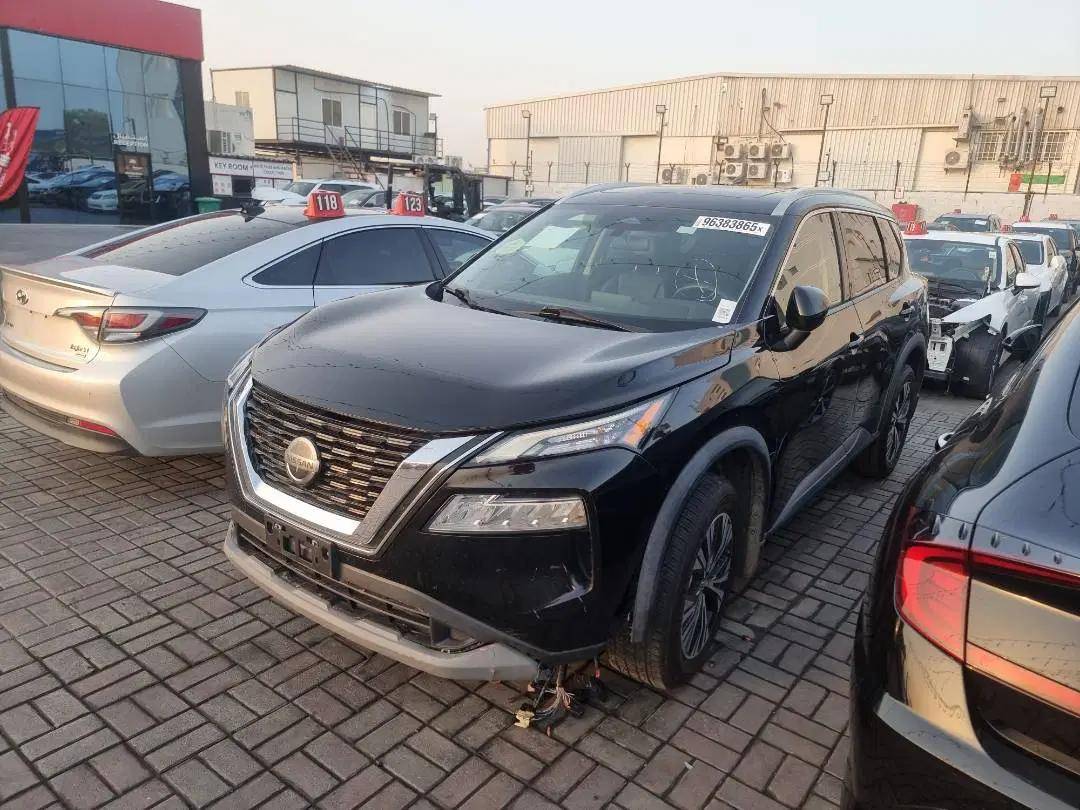 NISSAN ROGUE