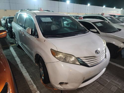 TOYOTA SIENNA