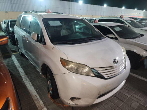 TOYOTA SIENNA