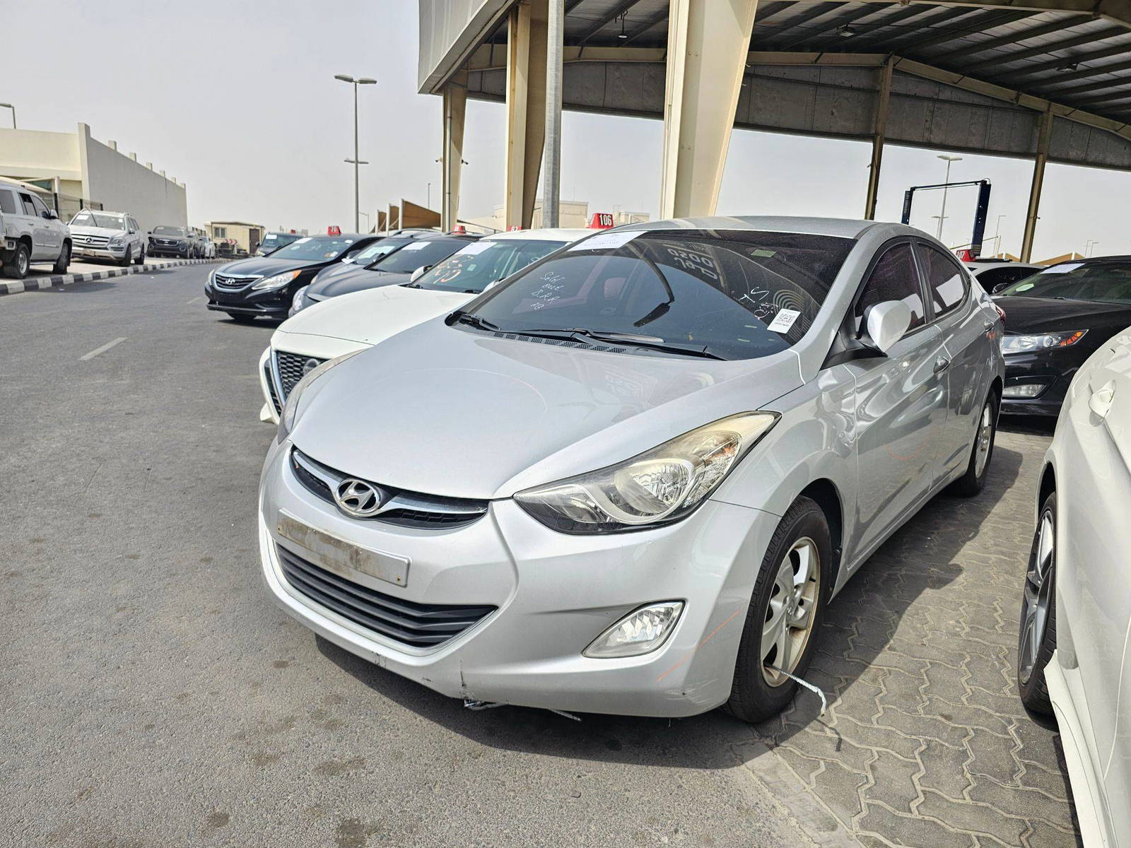 2012 HYUNDAI AVANTE — 223535 KM — Lot 258091 — Main - Marhaba Auctions Used Cars - Image 3