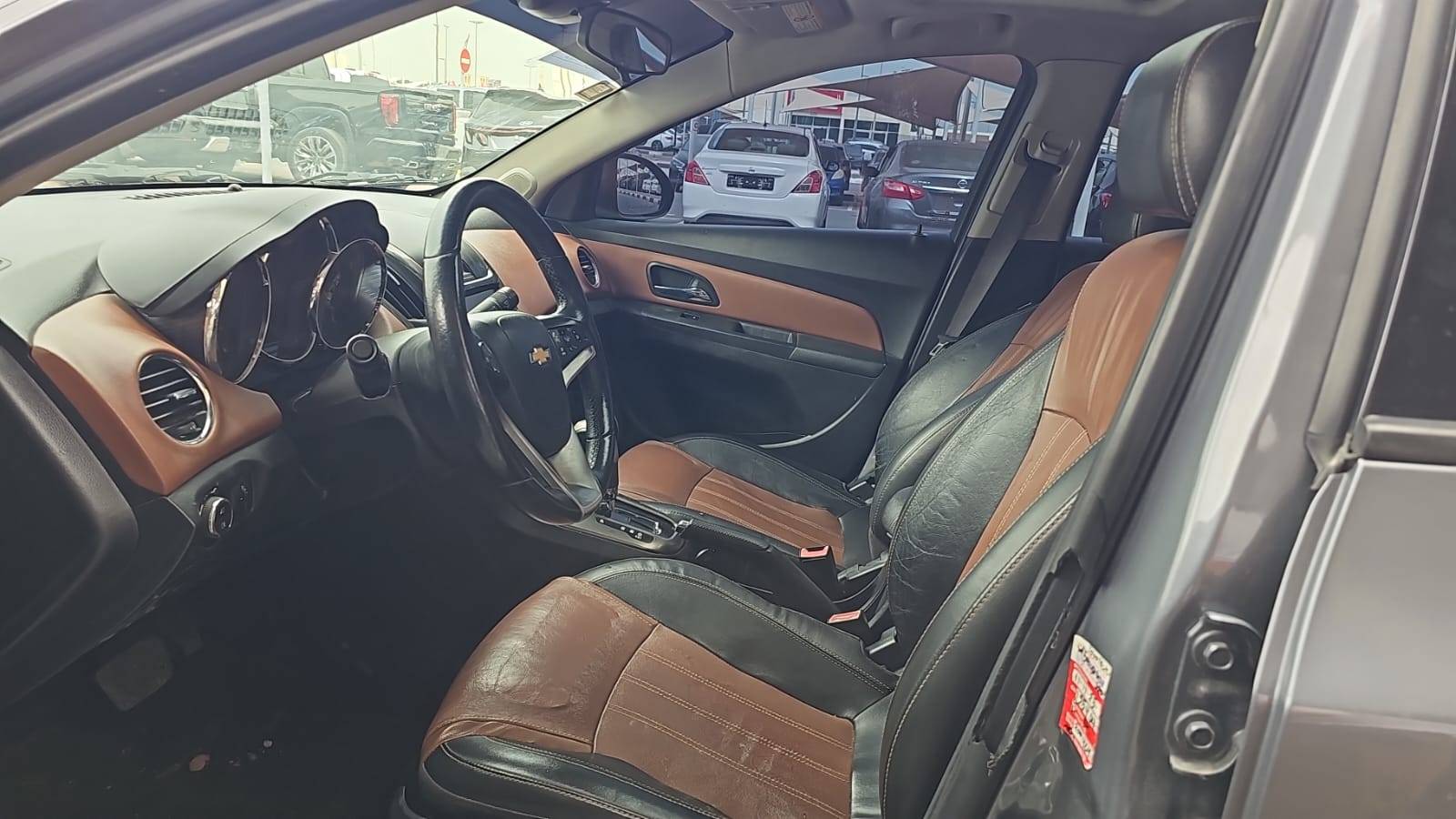 2016 CHEVROLET CRUZE LT — 202037 KM — Lot 300884 — Souq - Marhaba Auctions Used Cars - Image 9