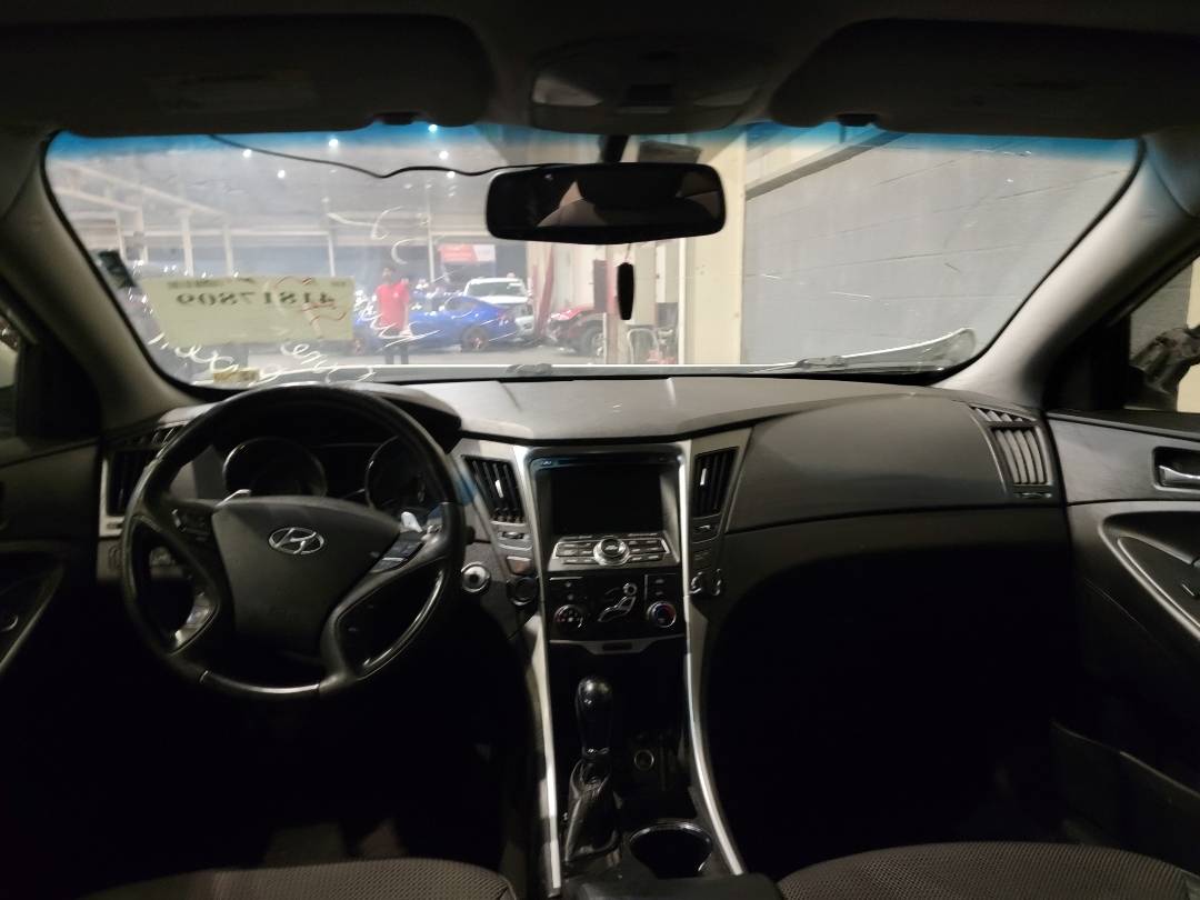 2012 HYUNDAI SONATA — 170315 Miles — Lot CH418732 — Main - Marhaba Auctions Used Cars - Image 8