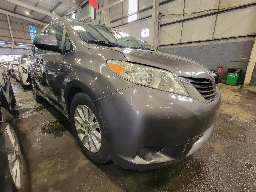 2012 TOYOTA SIENNA — 226332 Miles — Lot S033626 — Main - Marhaba Auctions Used Cars - Image 5