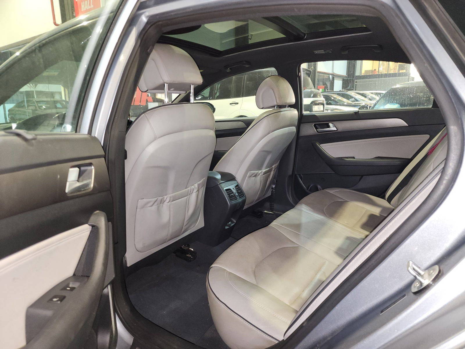 2015 HYUNDAI SONATA — 151452 Miles — Lot 290730 — Al Quoz - Marhaba Auctions Used Cars - Image 7