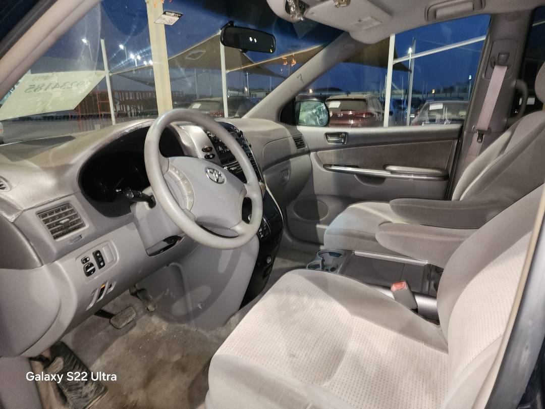 2007 TOYOTA SIENNA — 212193 Miles — Lot 39234185 — Souq - Marhaba Auctions Used Cars - Image 3