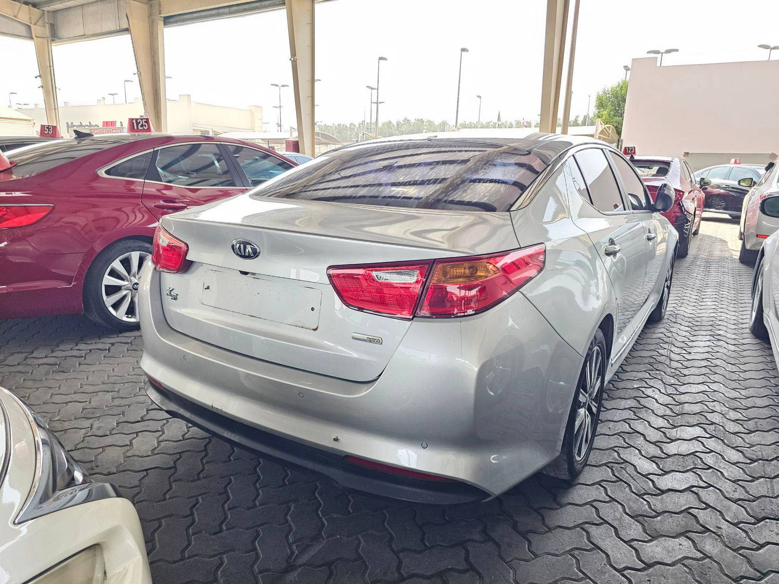2014 KIA K5 — 299107 KM — Lot 62541 — Main - Marhaba Auctions Used Cars - Image 3