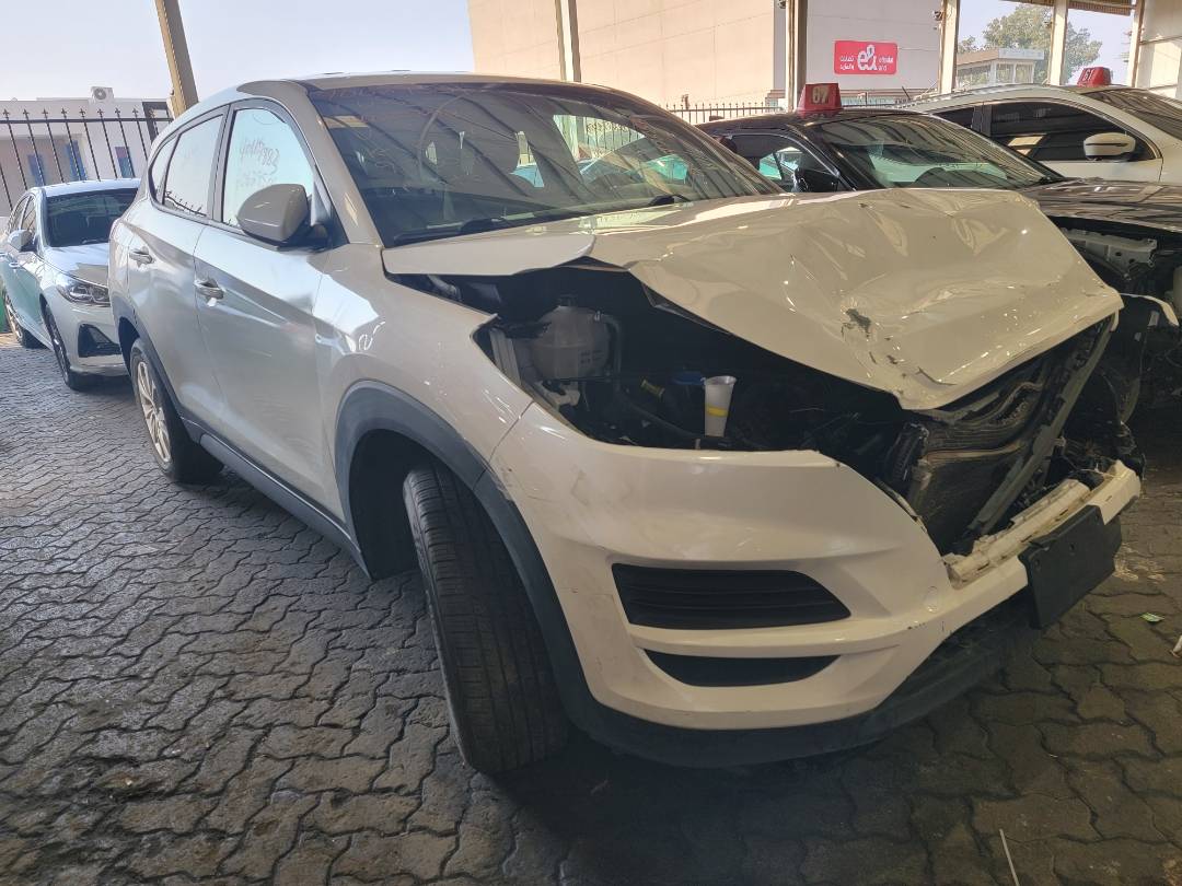 2019 HYUNDAI TUCSON — 90507 Miles — Lot 40629501 — Souq - Marhaba Auctions Used Cars - Image 5