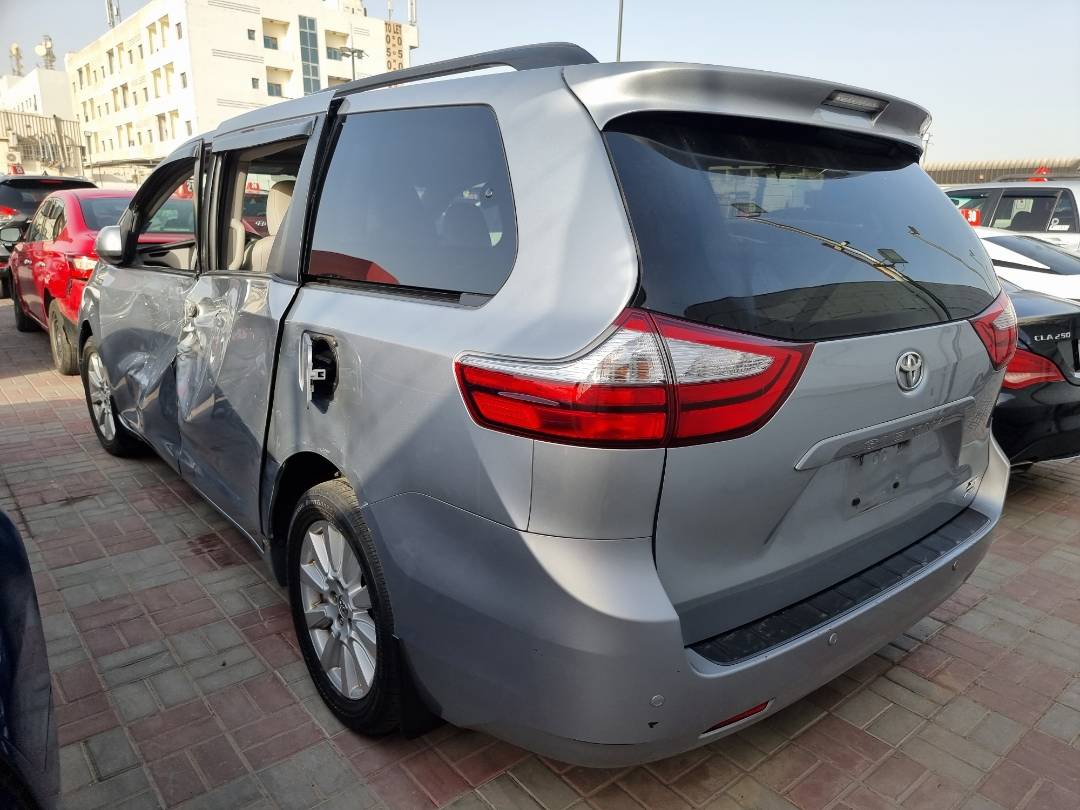 2017 TOYOTA SIENNA — 258408 Miles — Lot 215478 — Ind. 12 - Marhaba Auctions Used Cars - Image 4