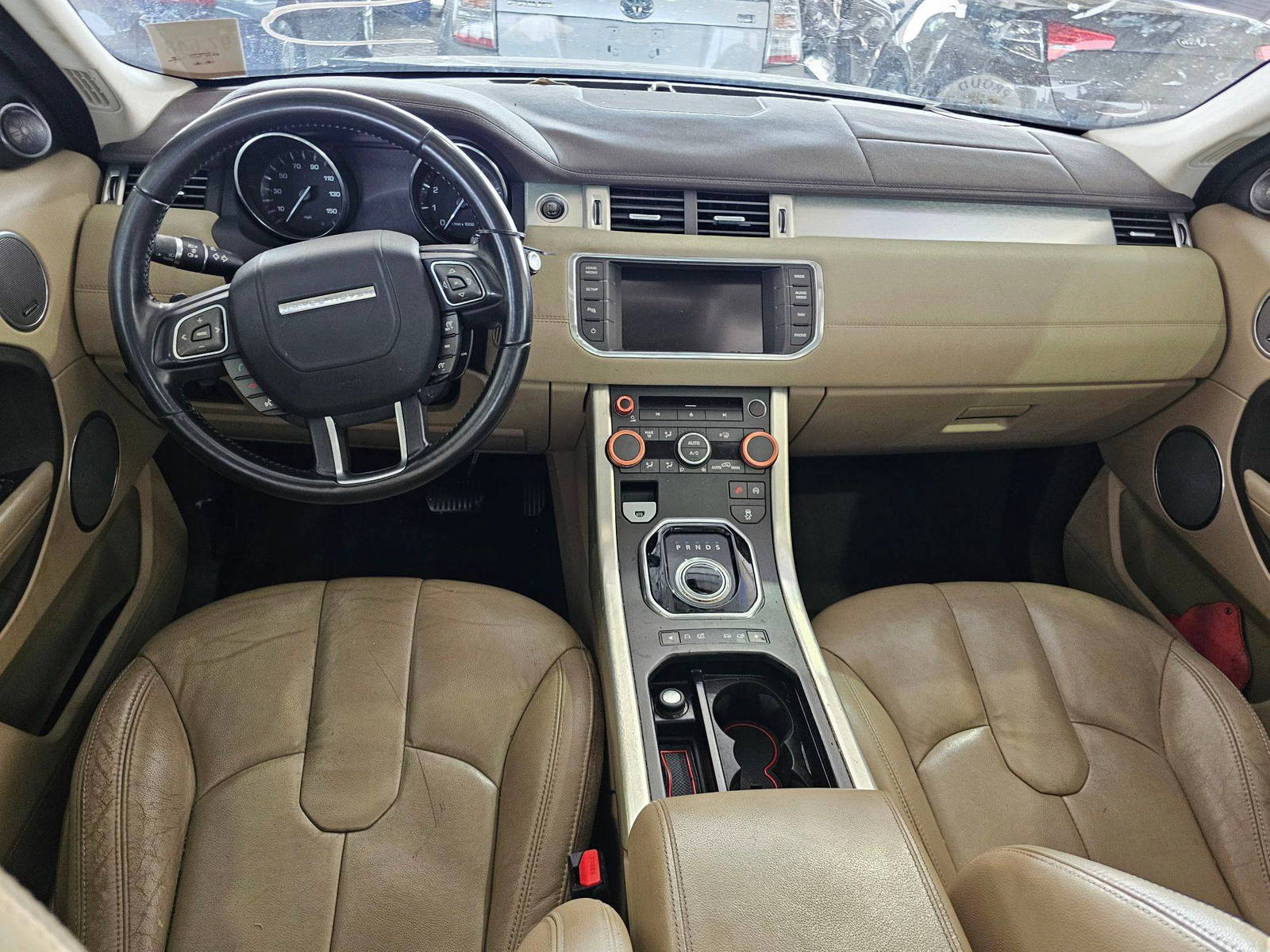 2015 LAND ROVER RANGE ROVER EVOQUE — 101893 Miles — Lot 3455494 — Souq - Marhaba Auctions Used Cars - Image 7