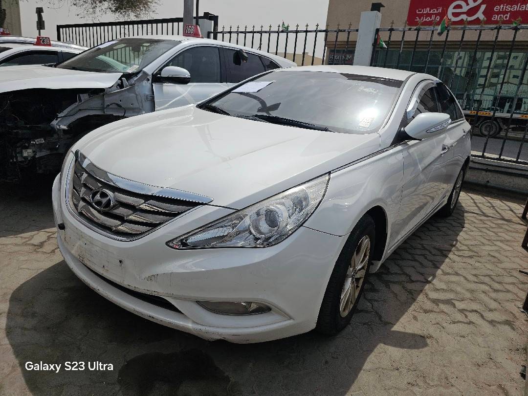 HYUNDAI SONATA