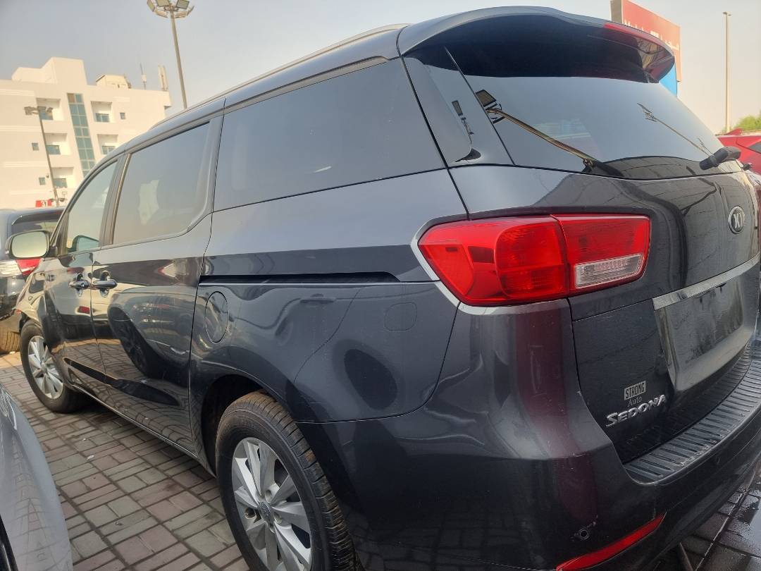 2017 KIA SEDONA — 154197 Miles — Lot 6280429 — Main - Marhaba Auctions Used Cars - Image 4