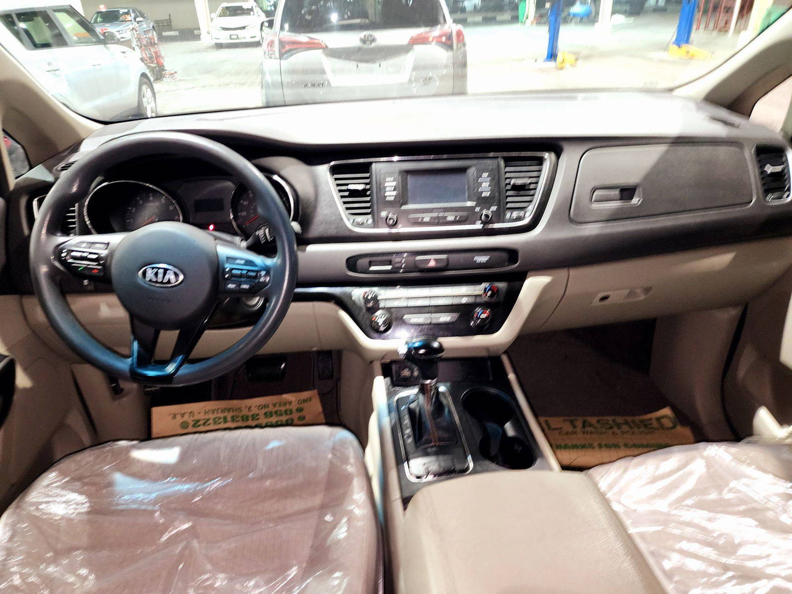 2018 KIA SEDONA — 153430 Miles — Lot 17J6380272 — Souq - Marhaba Auctions Used Cars - Image 7