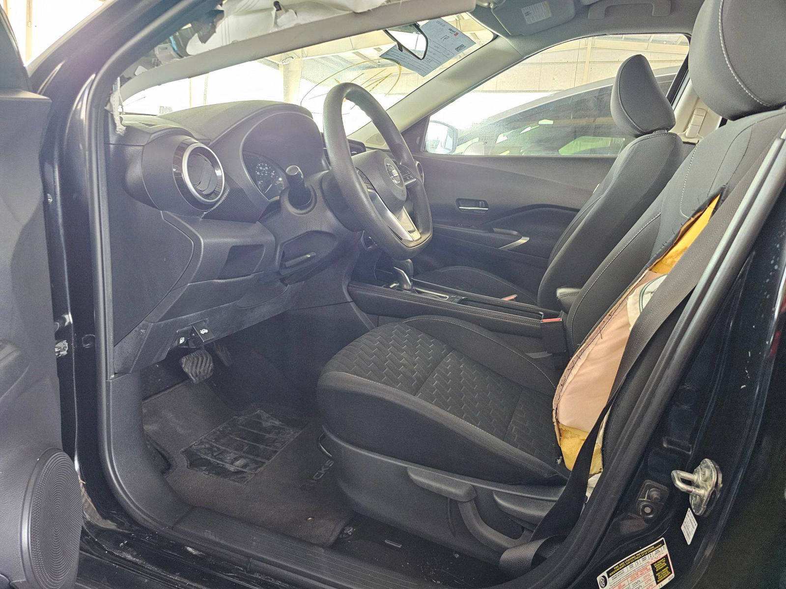 2021 NISSAN KICKS — 108905 Miles — Lot 6ML505100 — Souq - Marhaba Auctions Used Cars - Image 8