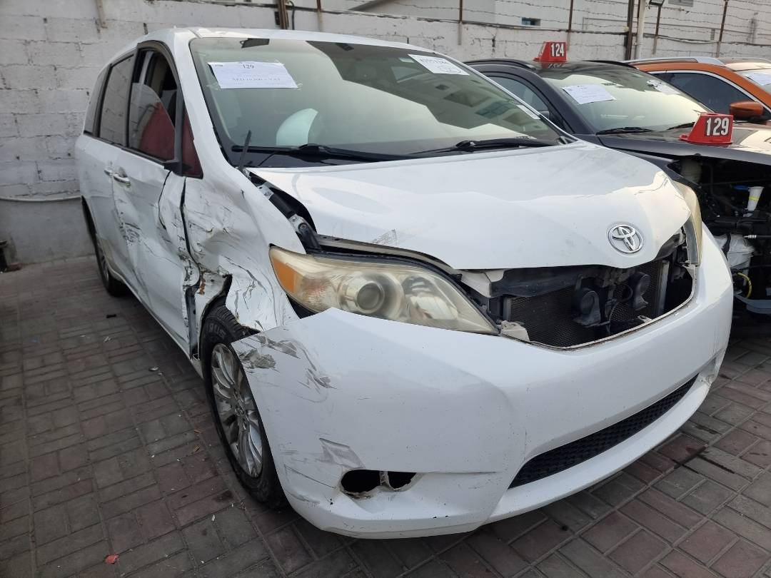 2011 TOYOTA SIENNA — 174803 Miles — Lot BS125659 — Ind. 12 - Marhaba Auctions Used Cars - Image 3