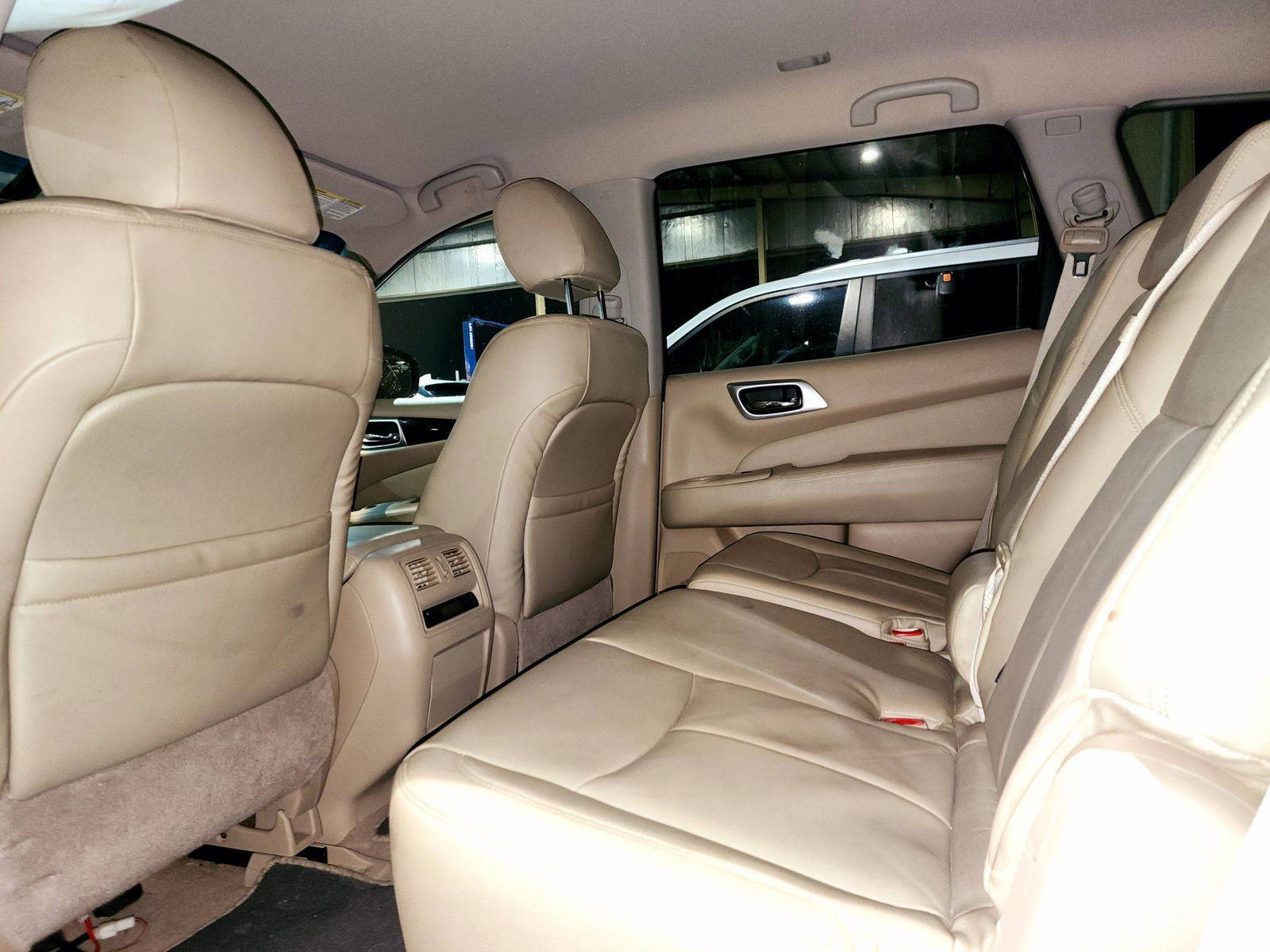 2015 NISSAN PATHFINDER — 125025 Miles — Lot N0FC616408 — Souq - Marhaba Auctions Used Cars - Image 6