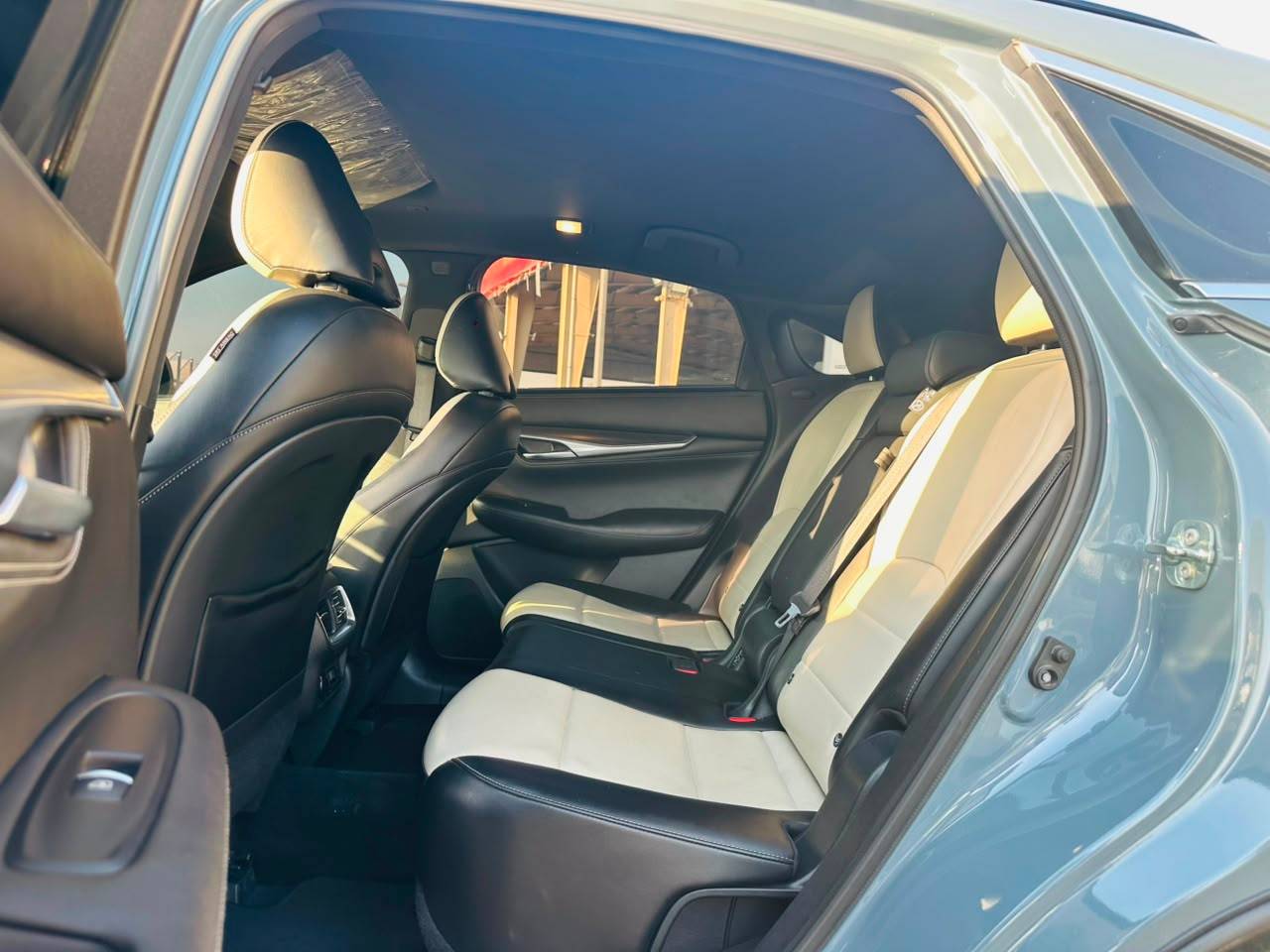 2022 INFINITI QX55 — 114781 KM — Lot F105433 — Souq - Marhaba Auctions Used Cars - Image 9