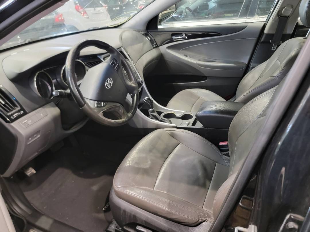2011 HYUNDAI SONATA — 243414 Miles — Lot 60170274 — Main - Marhaba Auctions Used Cars - Image 8