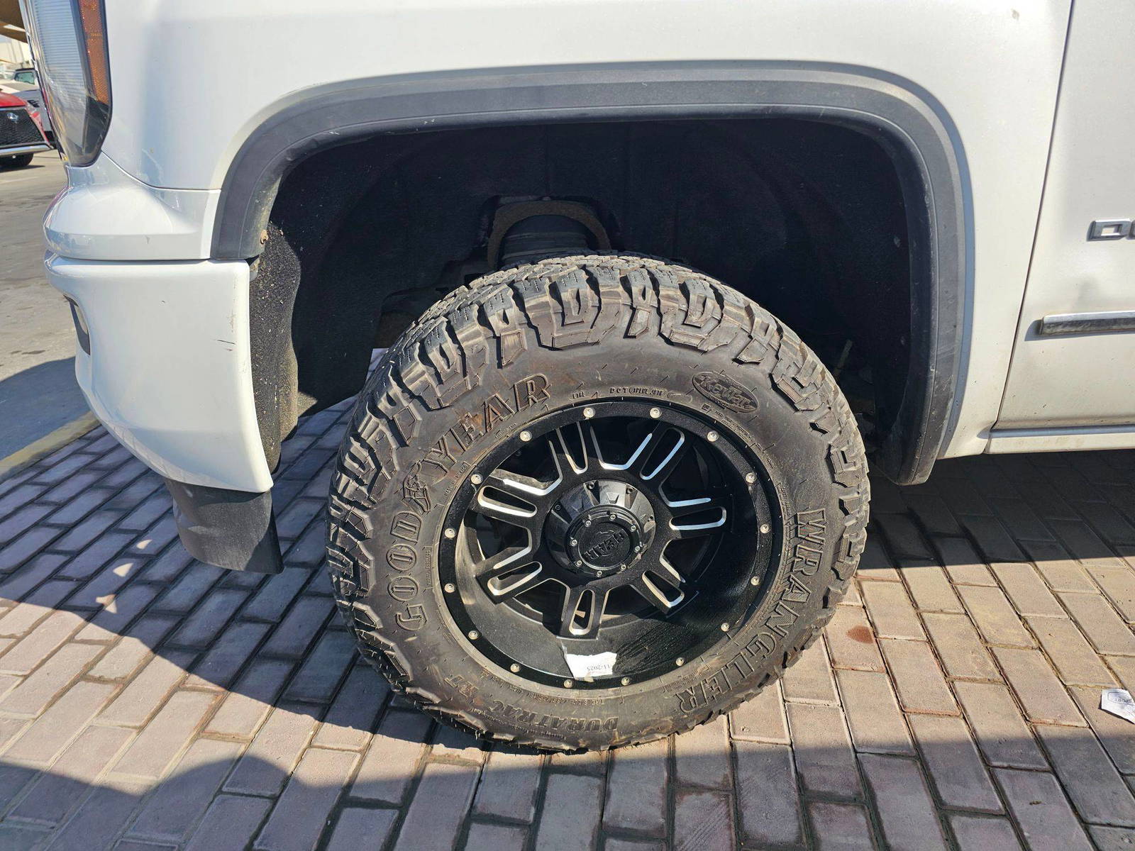 GMC SIERRA, K1500 DENALI 2017 - Marhaba Auction Used Cars - Image 9