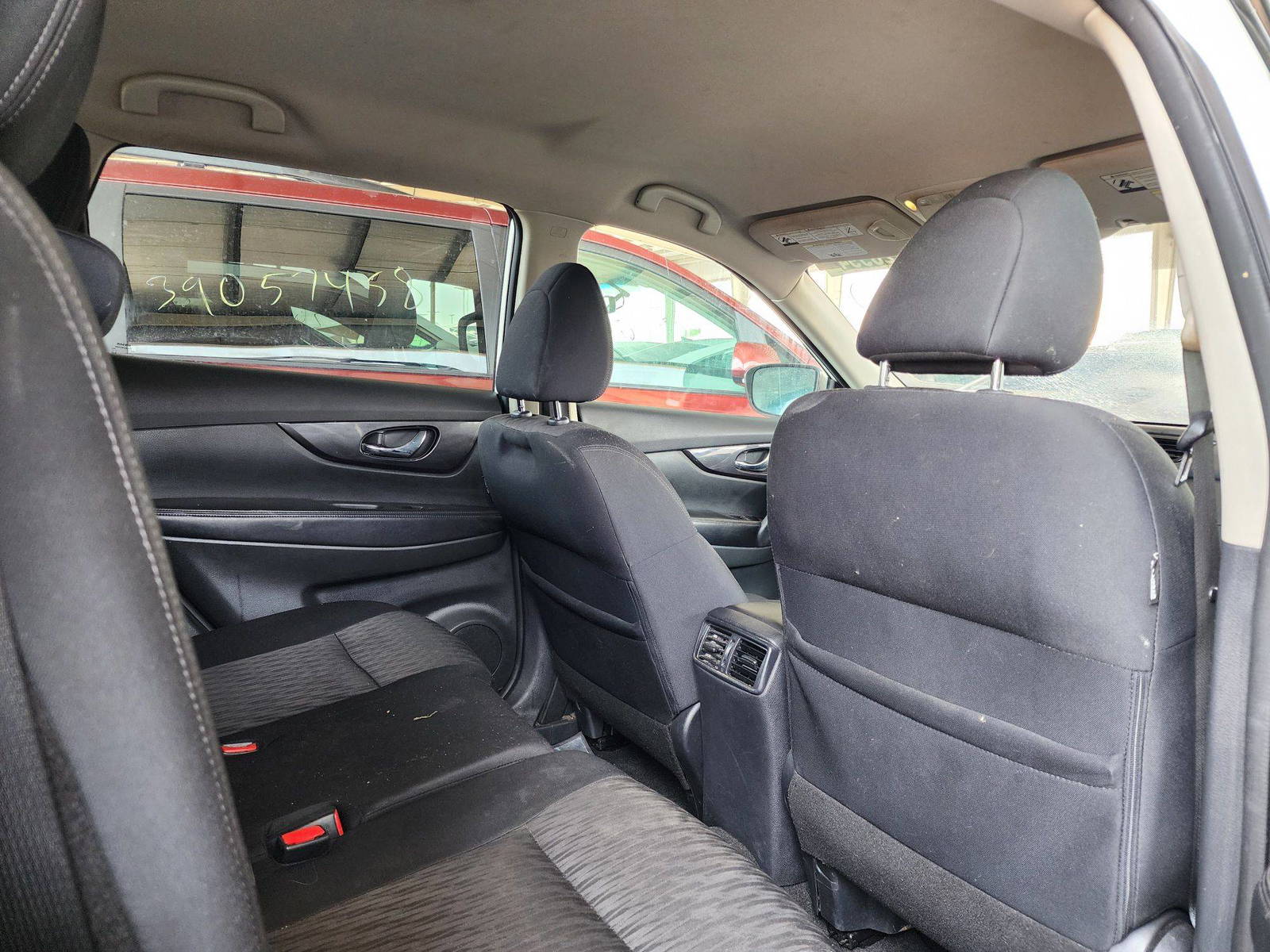 2018 NISSAN ROGUE — 128793 Miles — Lot 47226994 — Souq - Marhaba Auctions Used Cars - Image 4