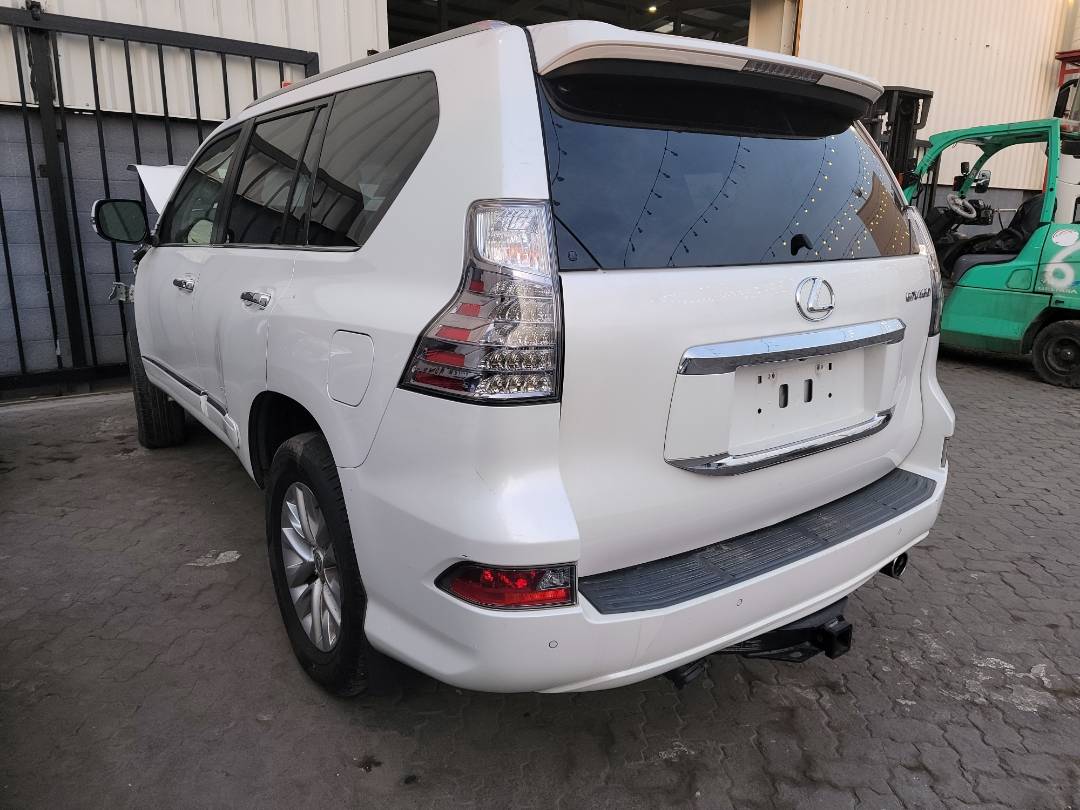 2018 LEXUS GX 460 — 85372 Miles — Lot 38103766 - Marhaba Auctions Used Cars - Image 3