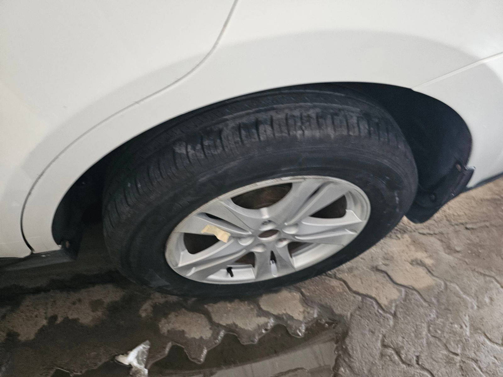 2011 HYUNDAI SANTA FE — 399393 KM — Lot U674839 — Main - Marhaba Auctions Used Cars - Image 6